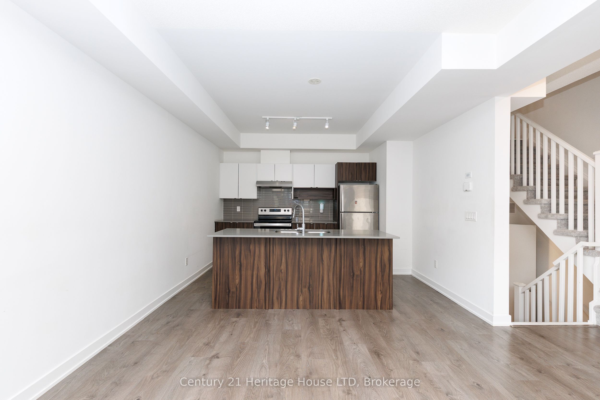1121 Cooke Boulevard 55 Property Photo 6