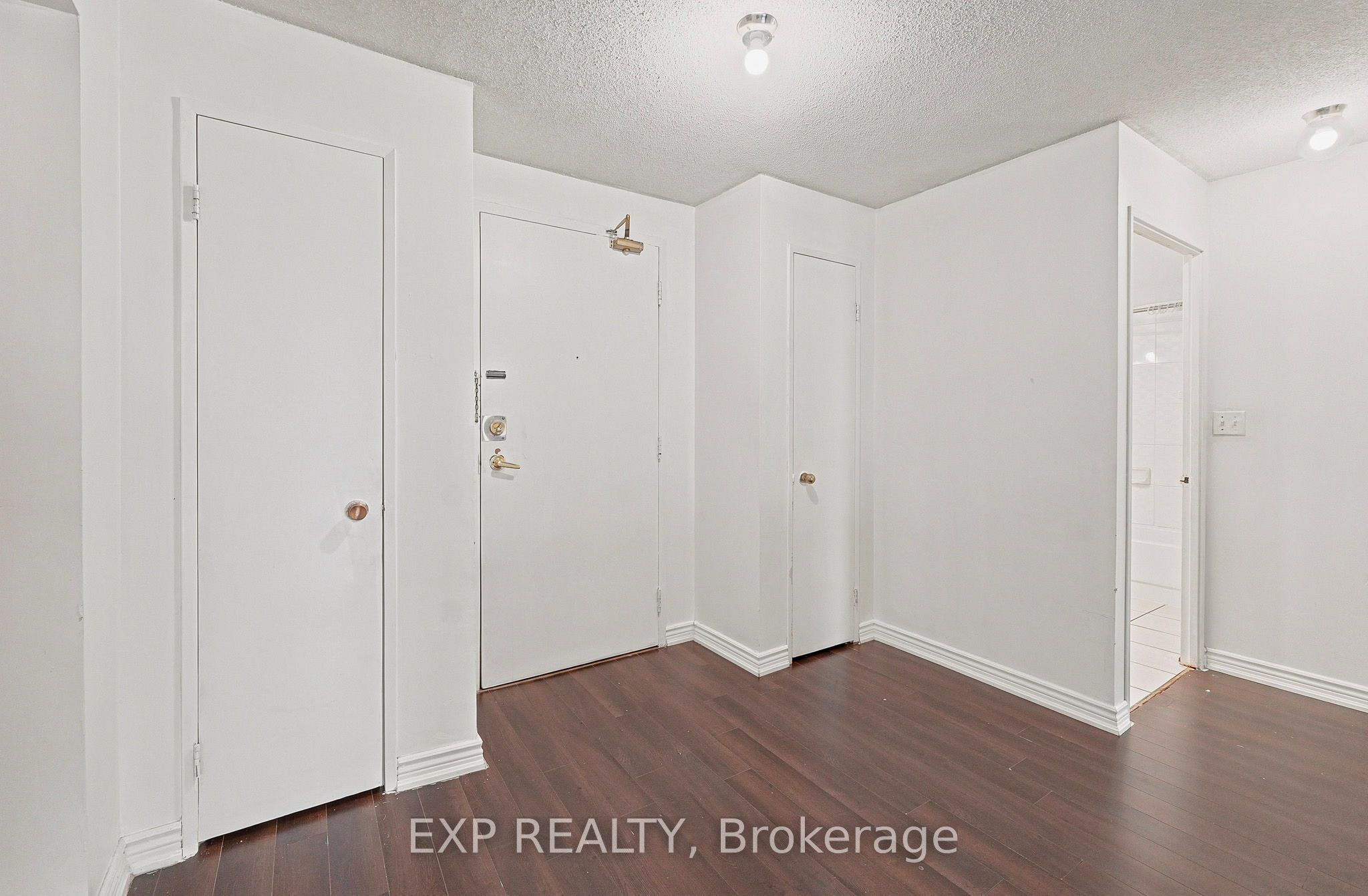 155 Hillcrest Avenue 1114 Property Photo 5