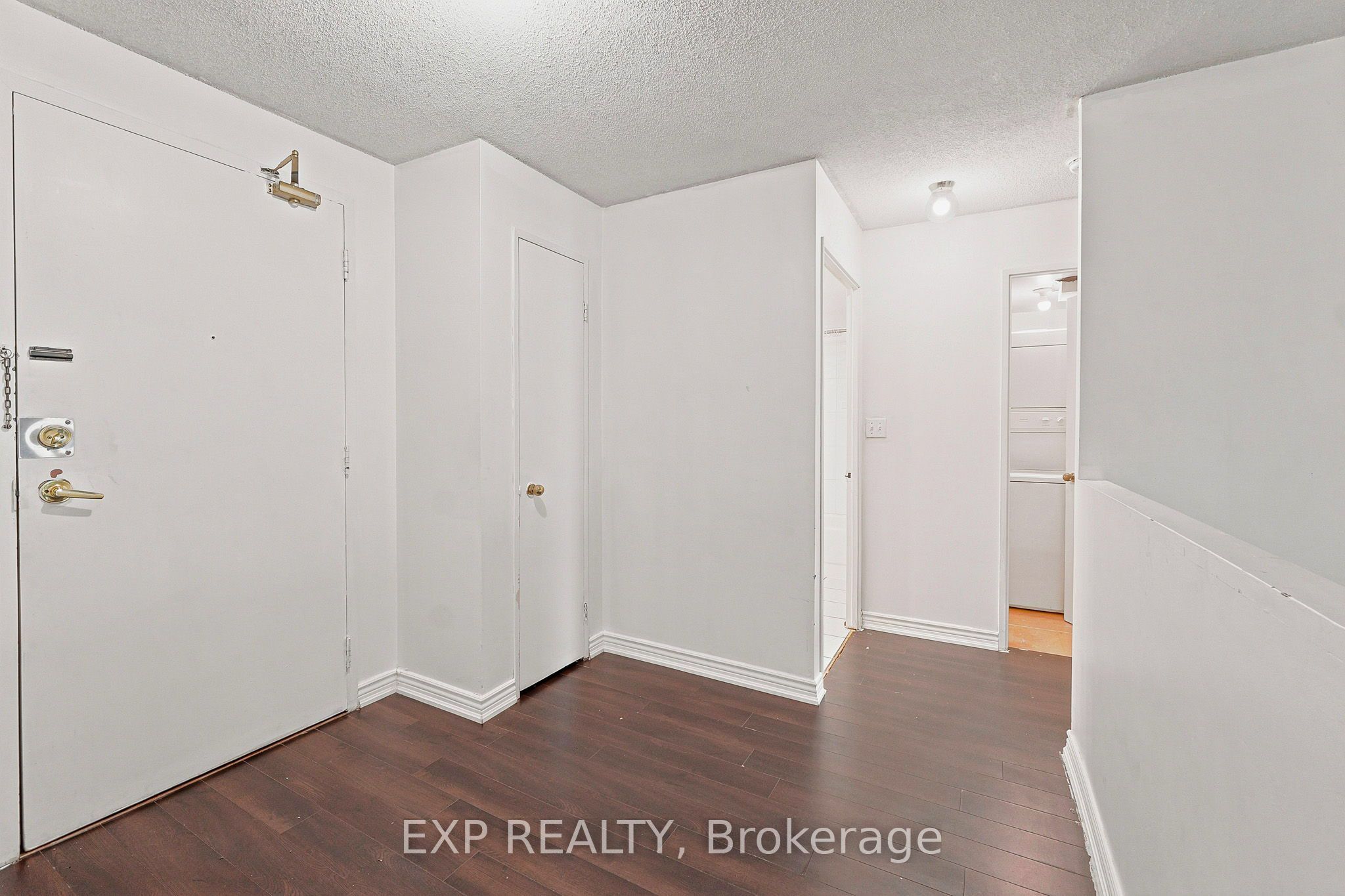 155 Hillcrest Avenue 1114 Property Photo 6