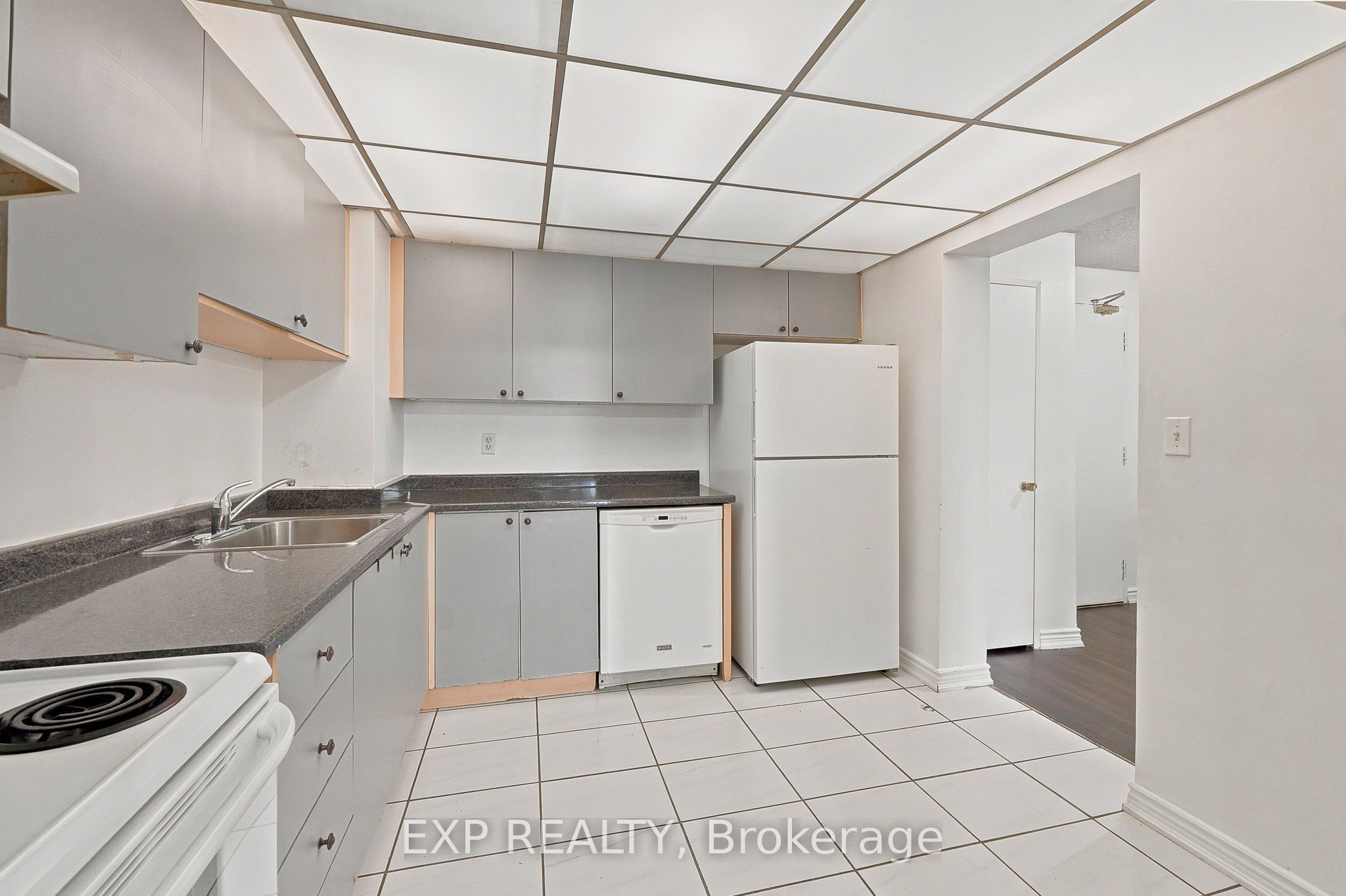 155 Hillcrest Avenue 1114 Property Photo 15