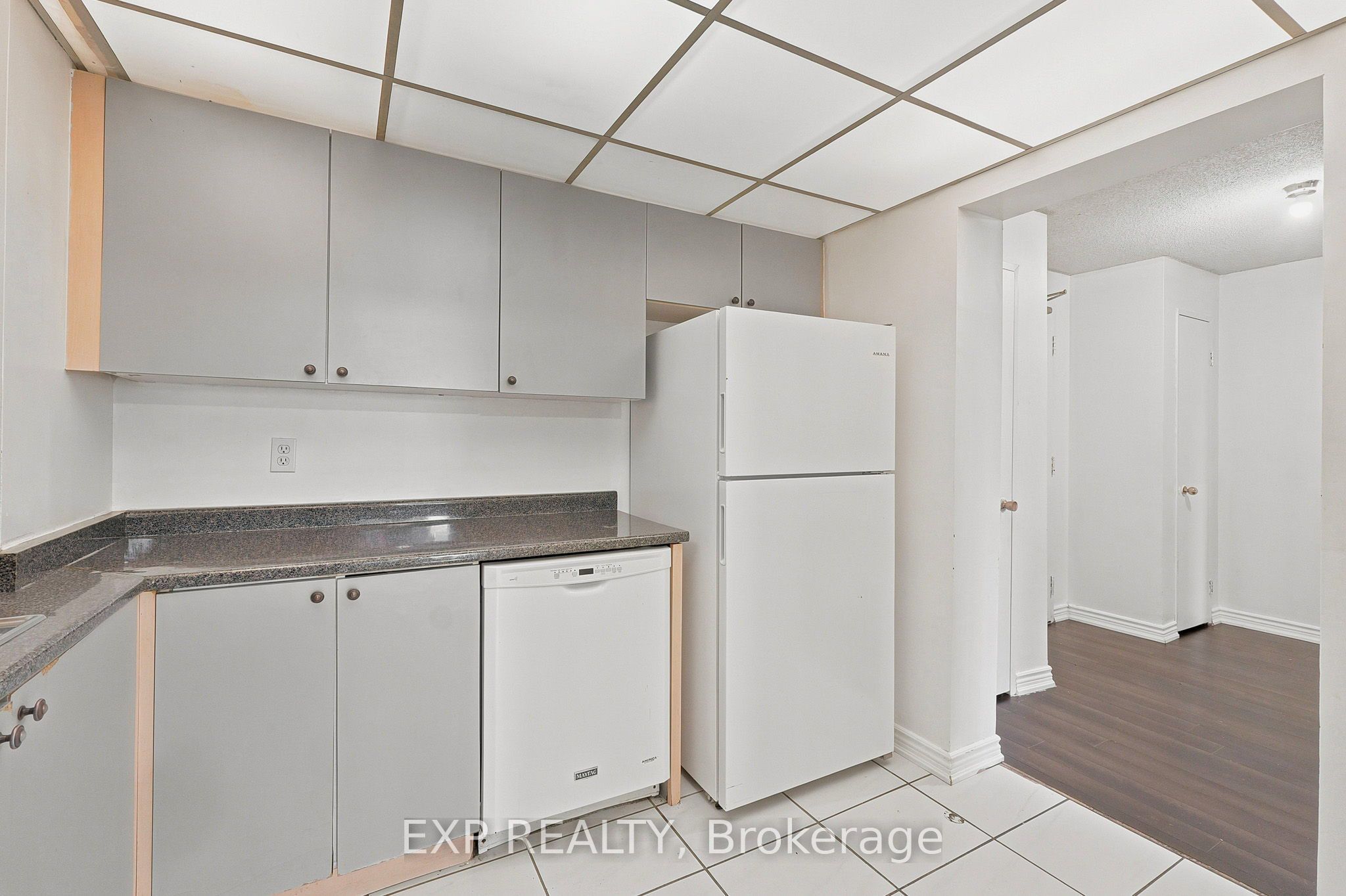 155 Hillcrest Avenue 1114 Property Photo 16