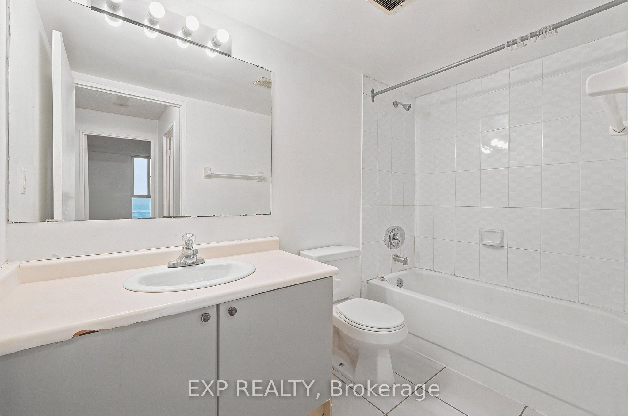 155 Hillcrest Avenue 1114 Property Photo 25