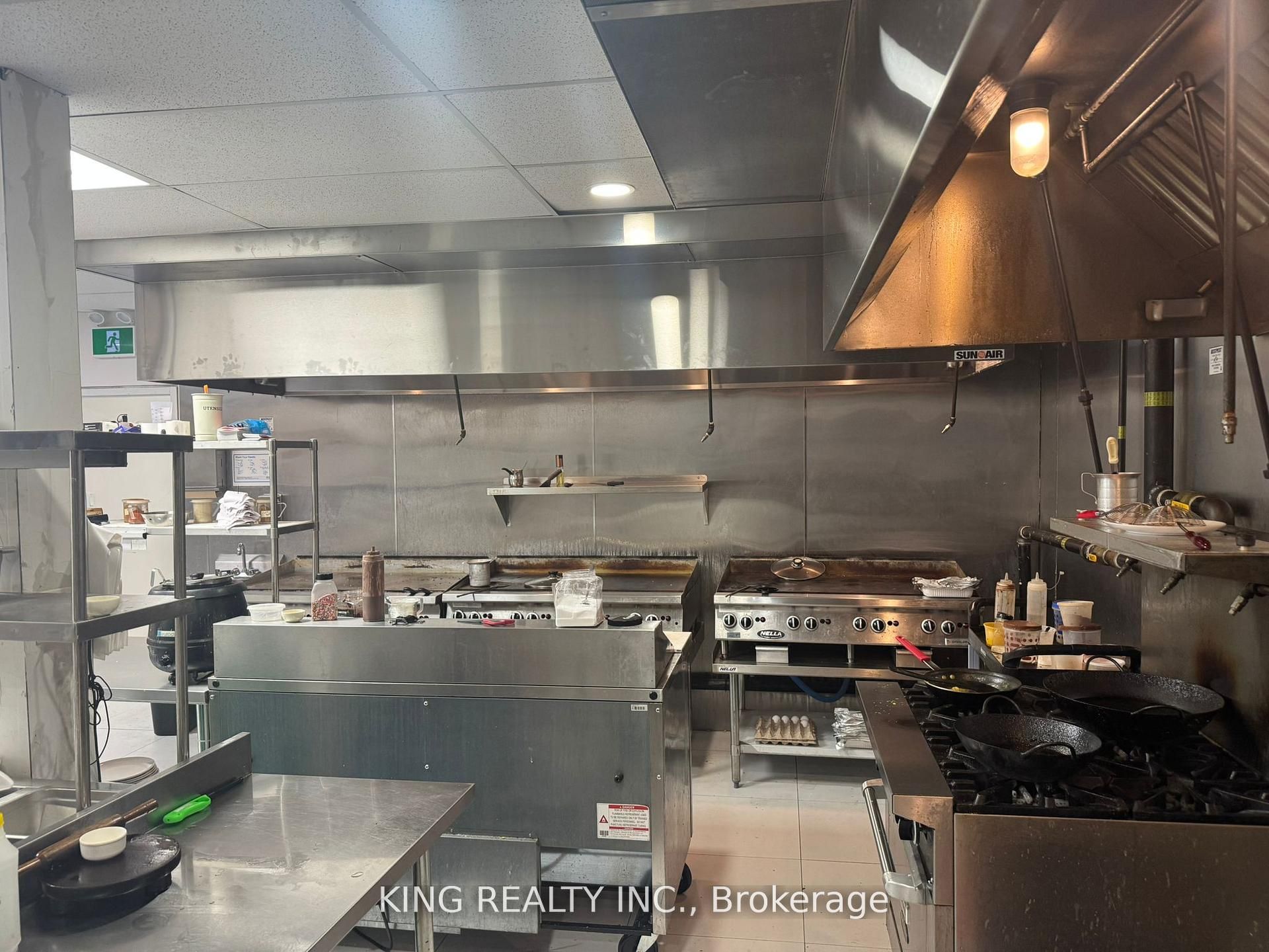 36 Avondale Boulevard Property Photo 7