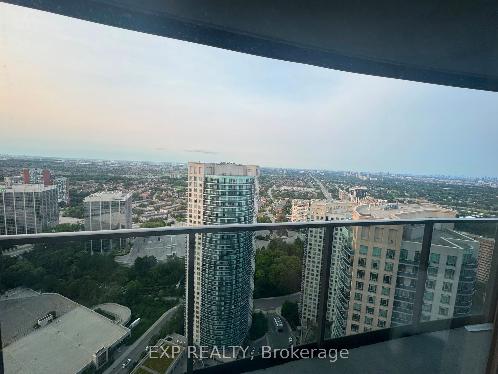 60 Absolute Avenue 3707 Property Photo 1