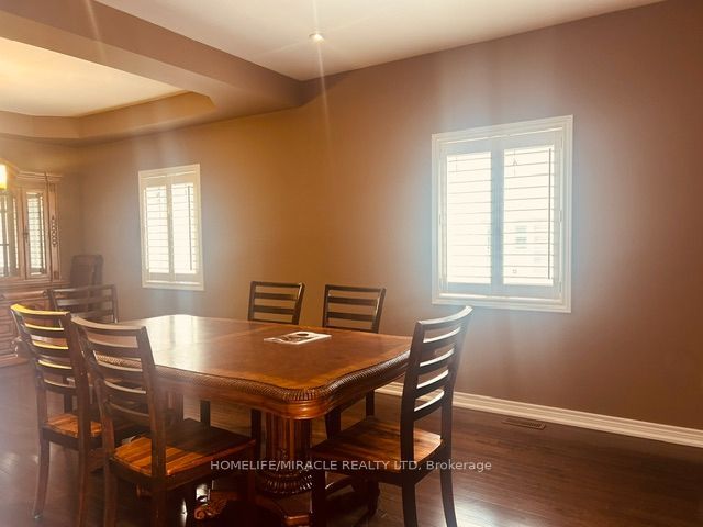 3 Lindyfalls Drive Upper Level Property Photo 9