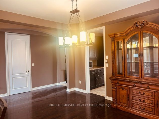 3 Lindyfalls Drive Upper Level Property Photo 12