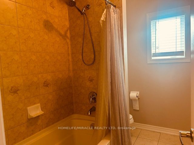 3 Lindyfalls Drive Upper Level Property Photo 42