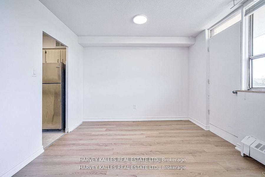 2000 Sheppard Avenue W 505 Property Photo 12