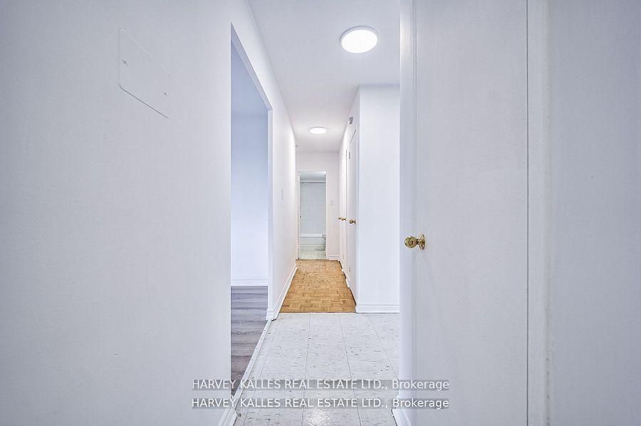 2000 Sheppard Avenue W 505 Property Photo 17