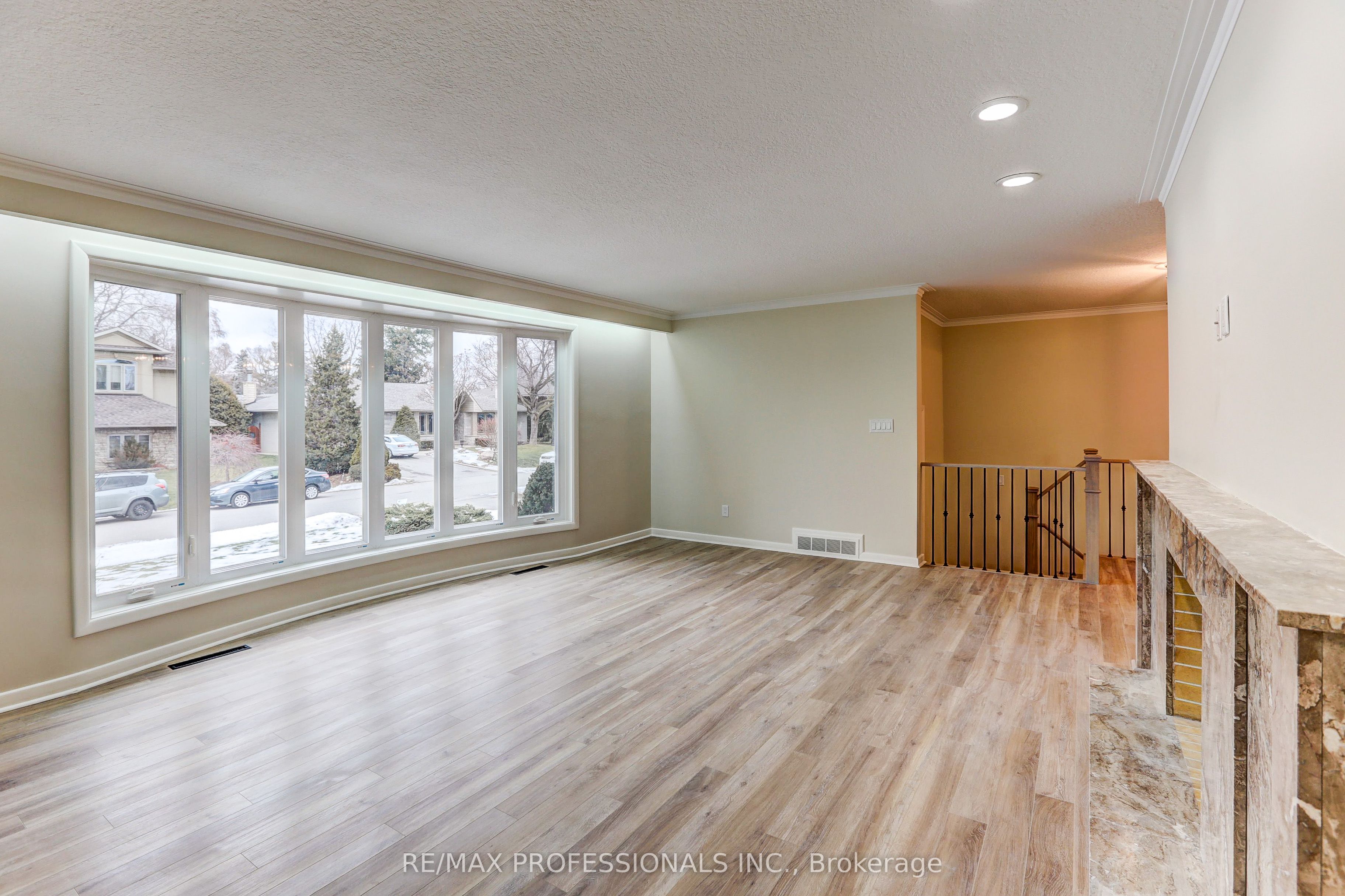 23 Ravensbourne Crescent Property Photo 9