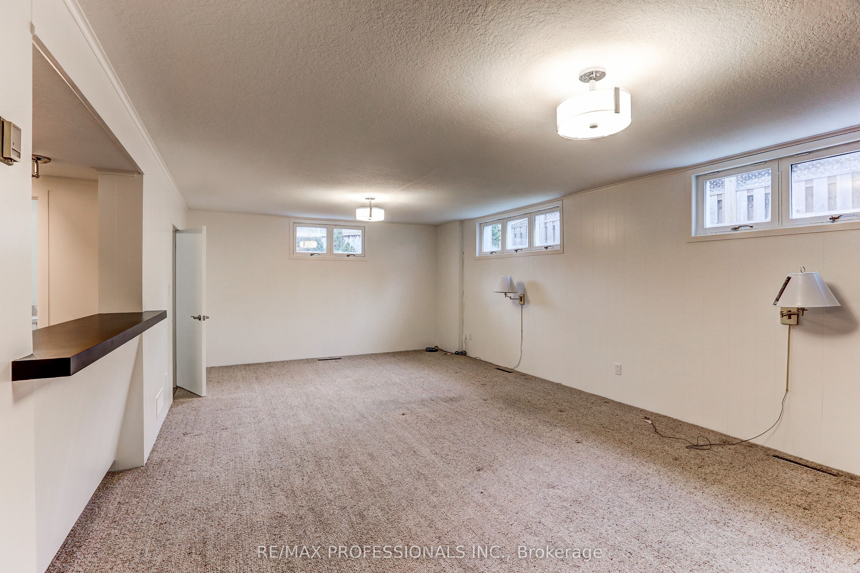 23 Ravensbourne Crescent Property Photo 32