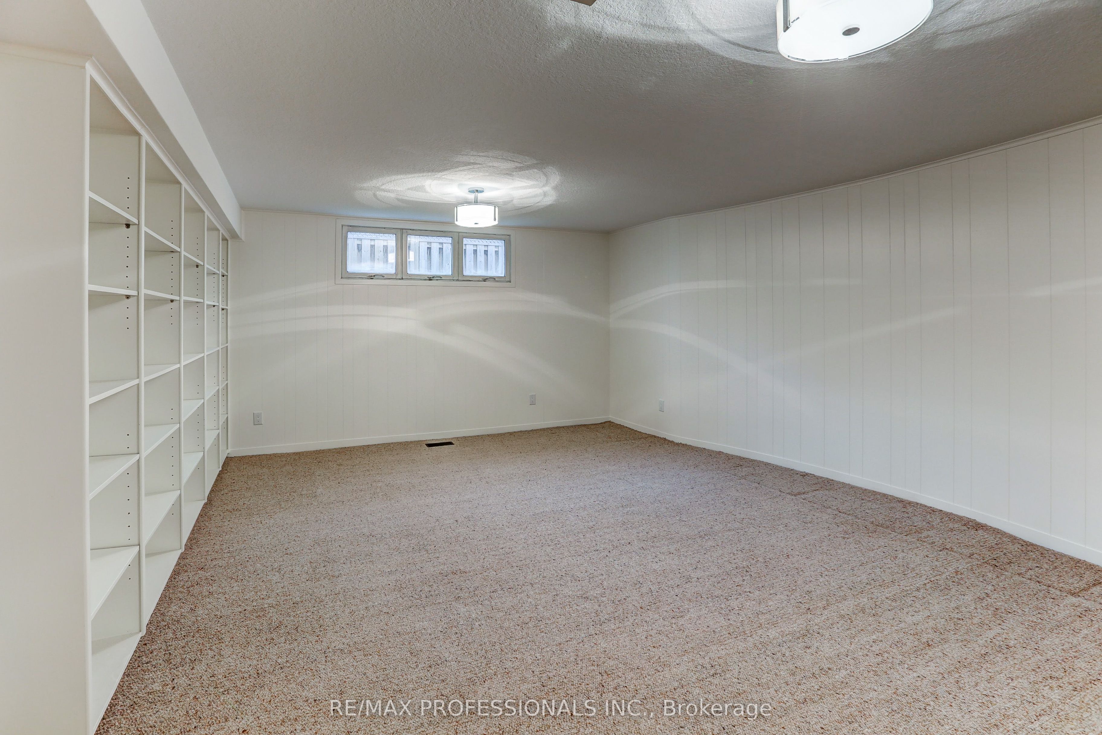 23 Ravensbourne Crescent Property Photo 34