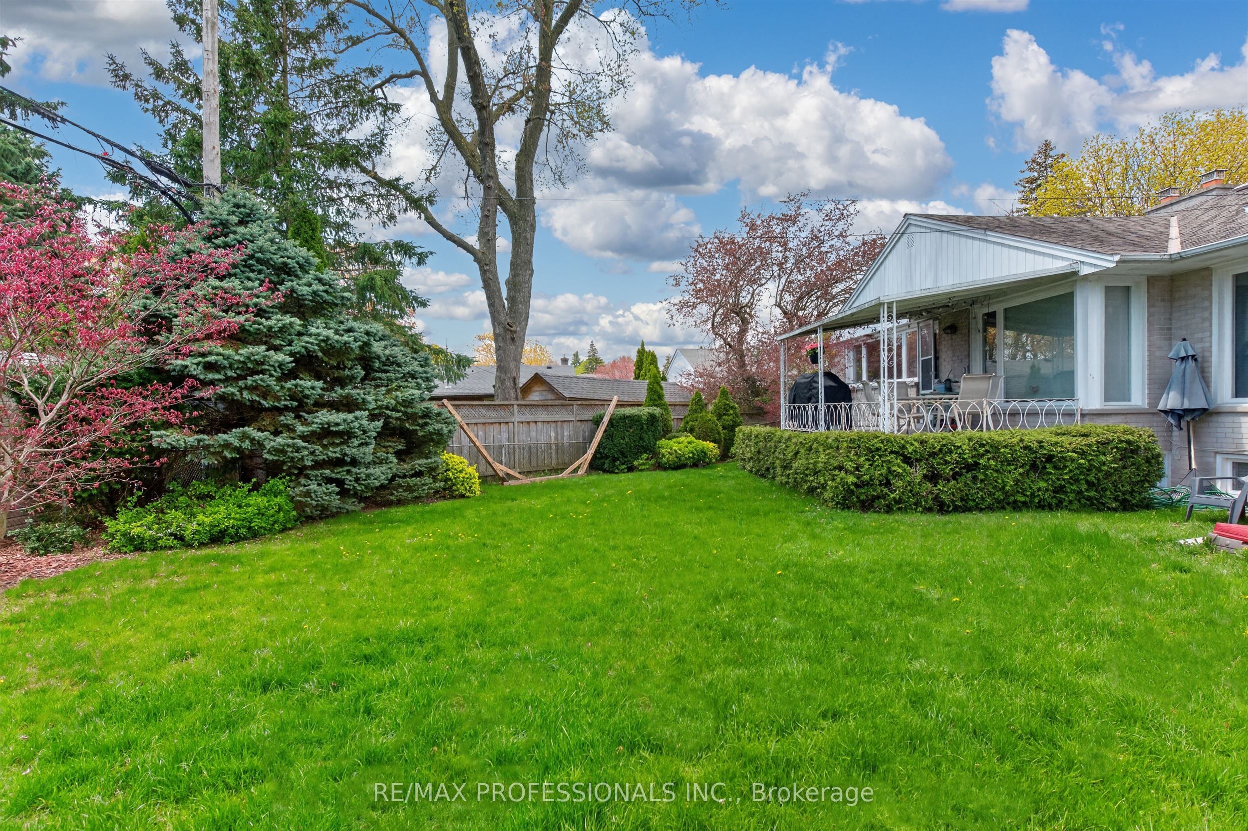 23 Ravensbourne Crescent Property Photo 42