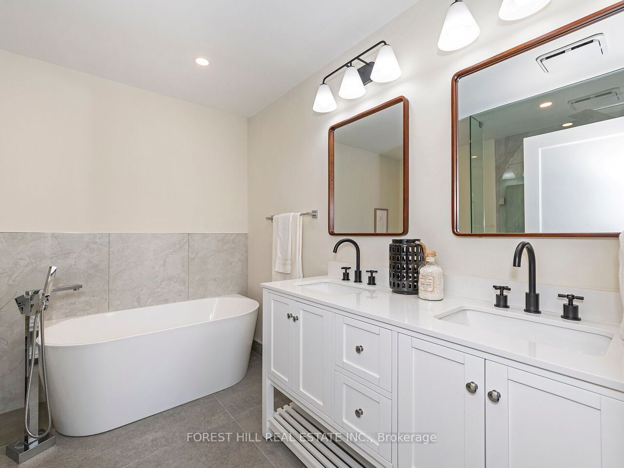 3582 Gallager Drive Property Photo 16