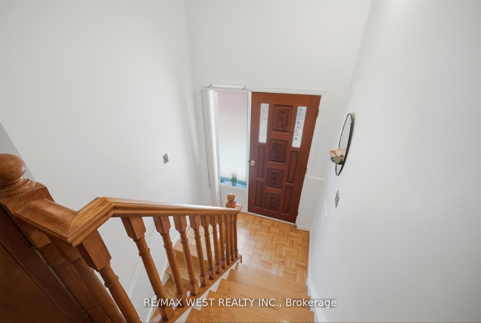 111 Shoreham Drive Property Photo 18