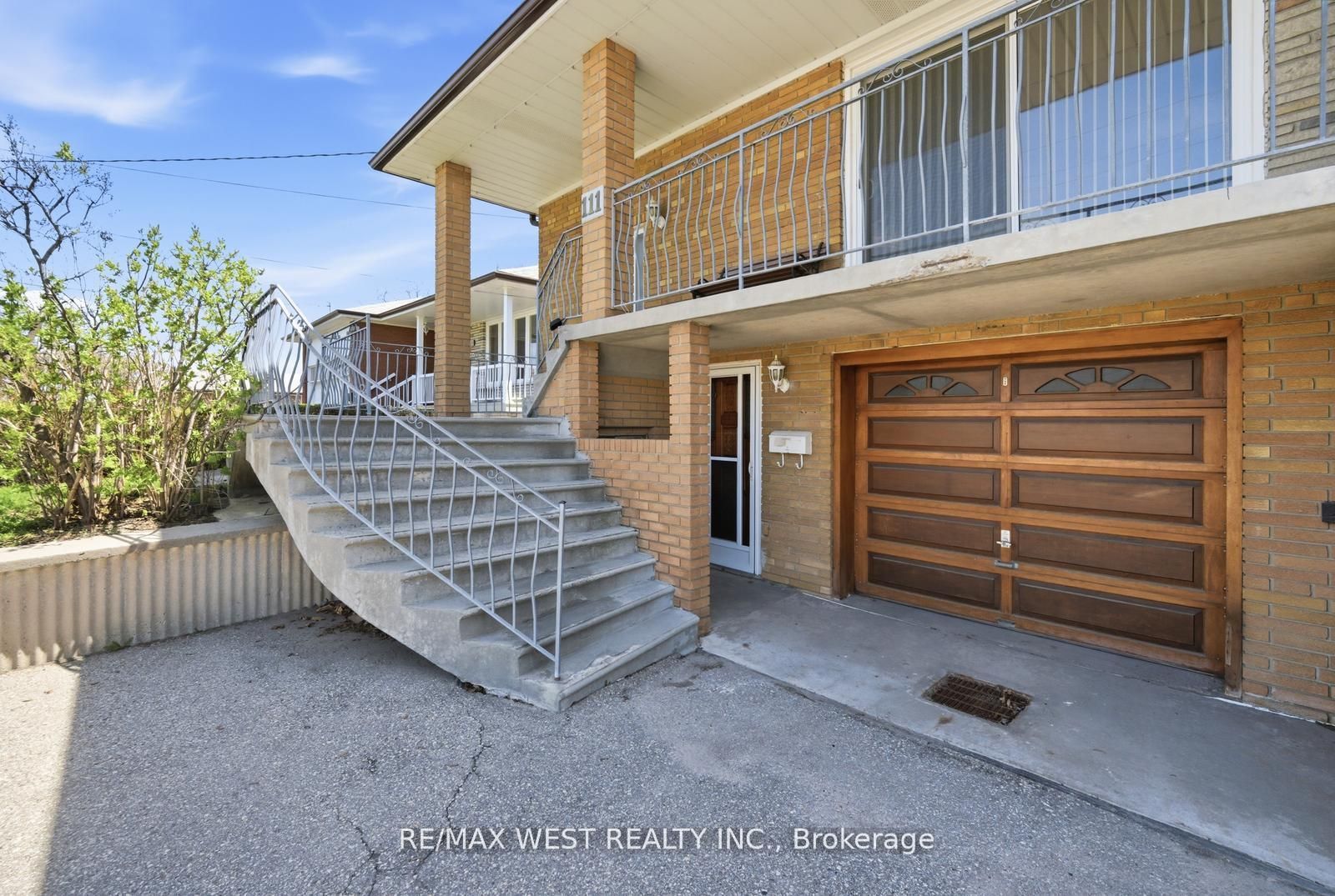 111 Shoreham Drive Property Photo 28