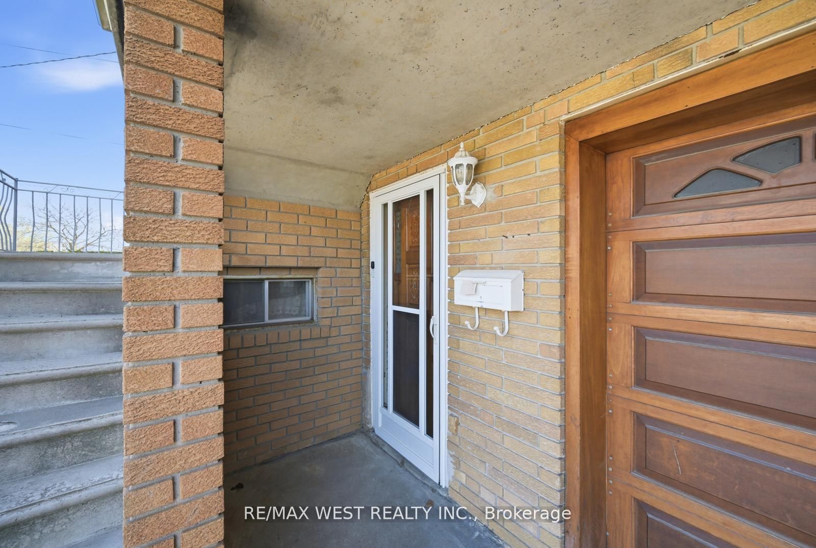 111 Shoreham Drive Property Photo 29