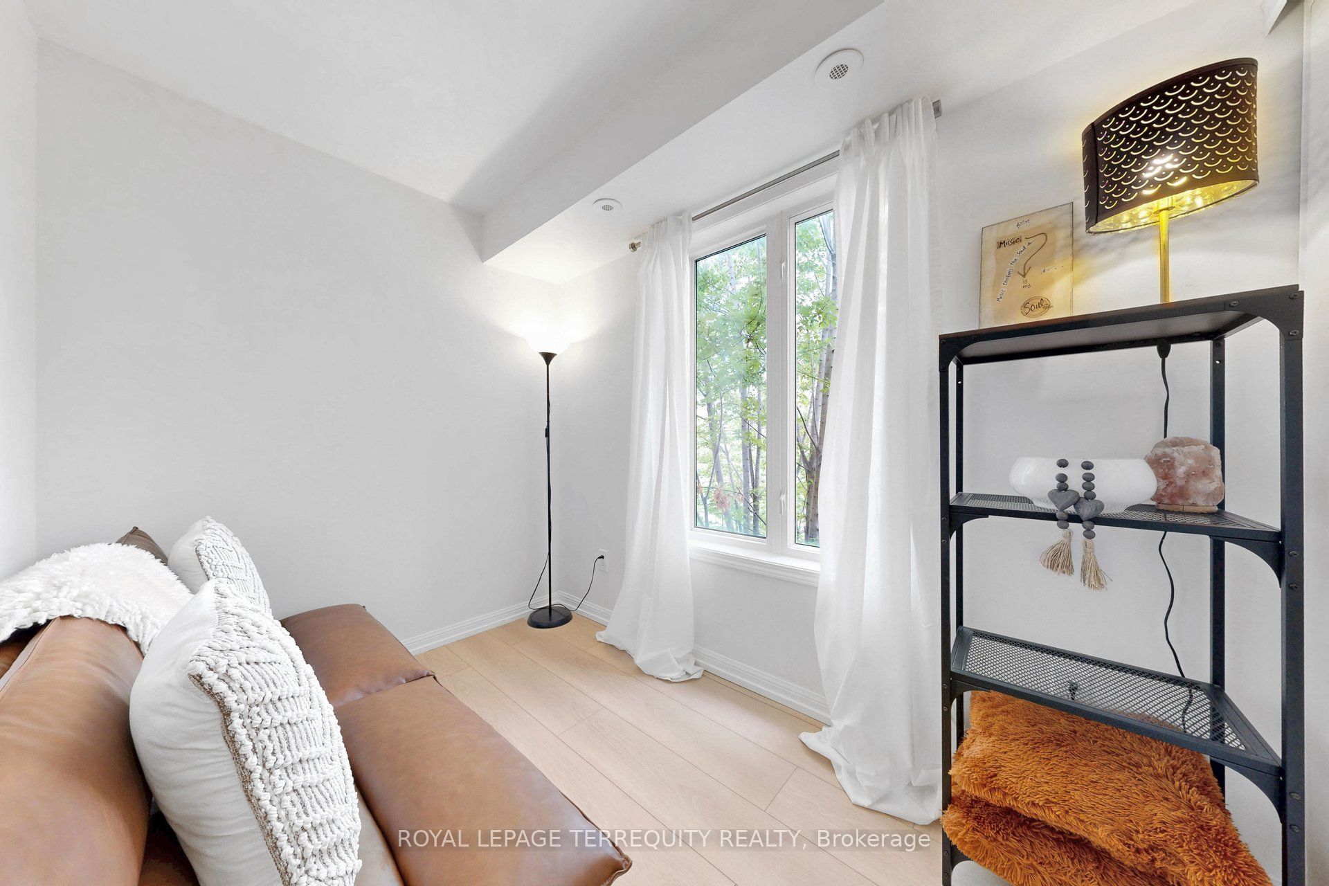 26 Laidlaw Street 1501c Property Photo 14