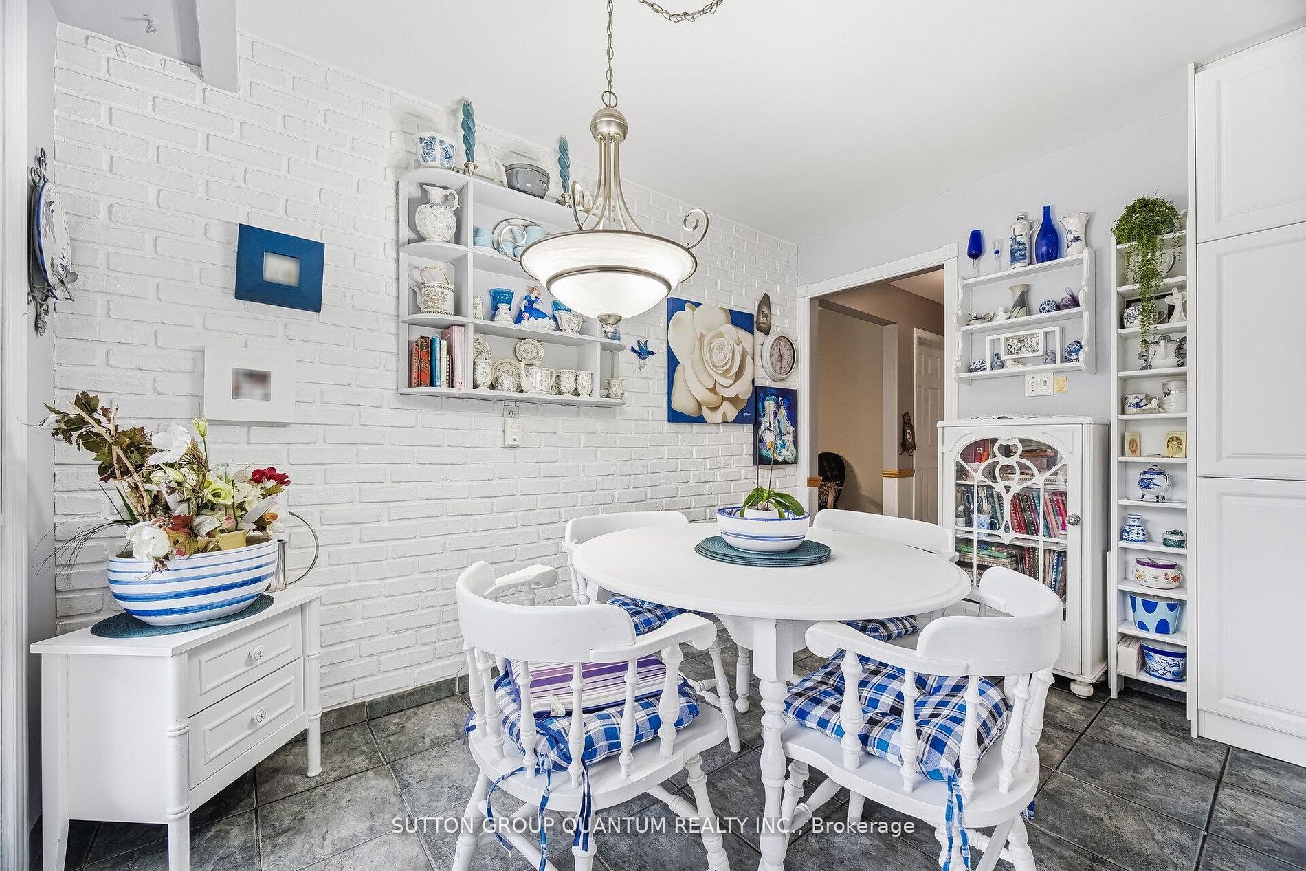 1511 Ifield Road Property Photo 13