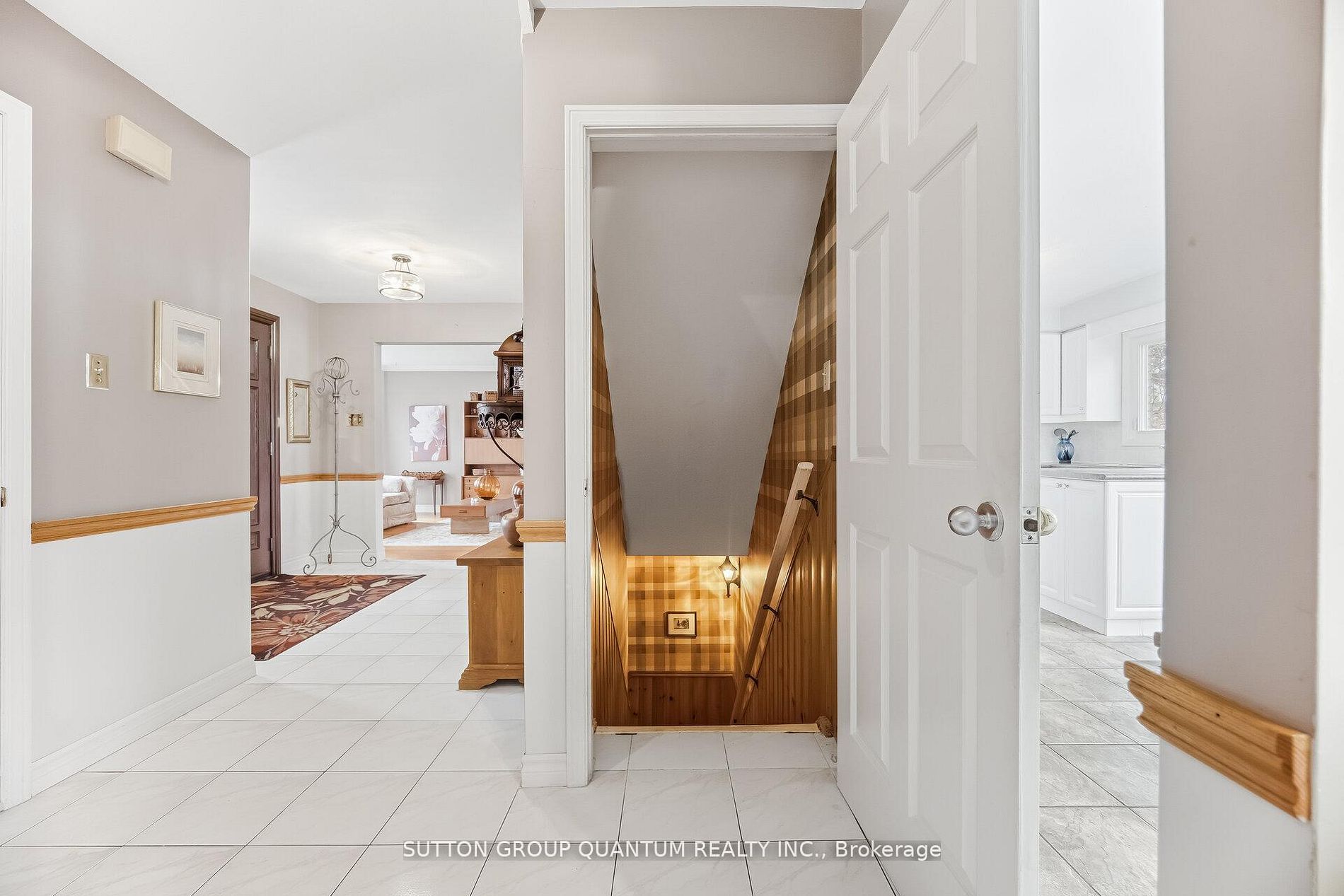 1511 Ifield Road Property Photo 25