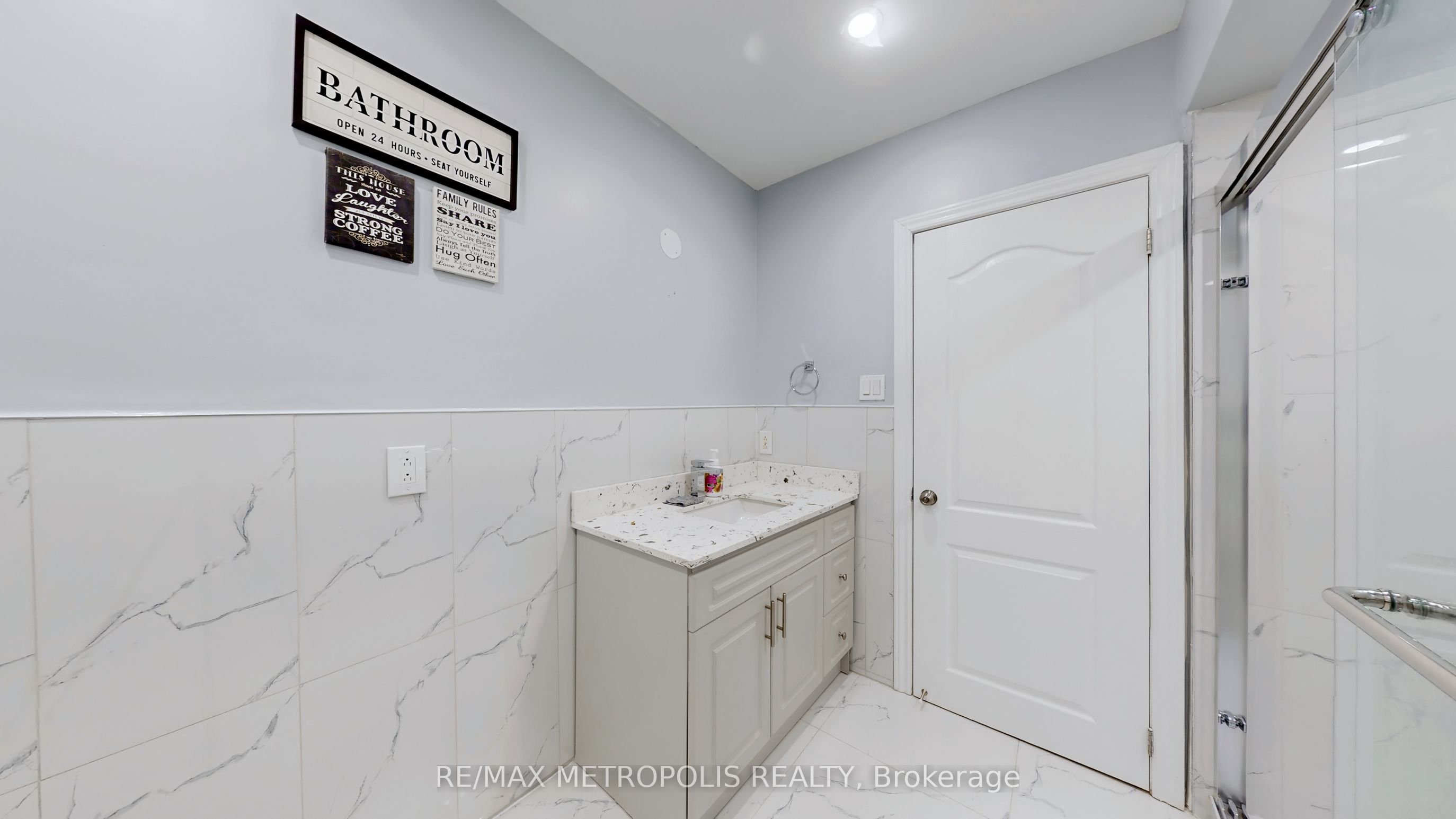 3254 Fieldgate Drive Upper Property Photo 32