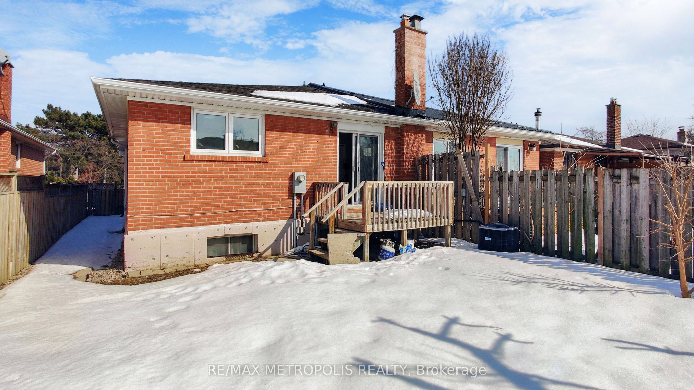 3254 Fieldgate Drive Upper Property Photo 39