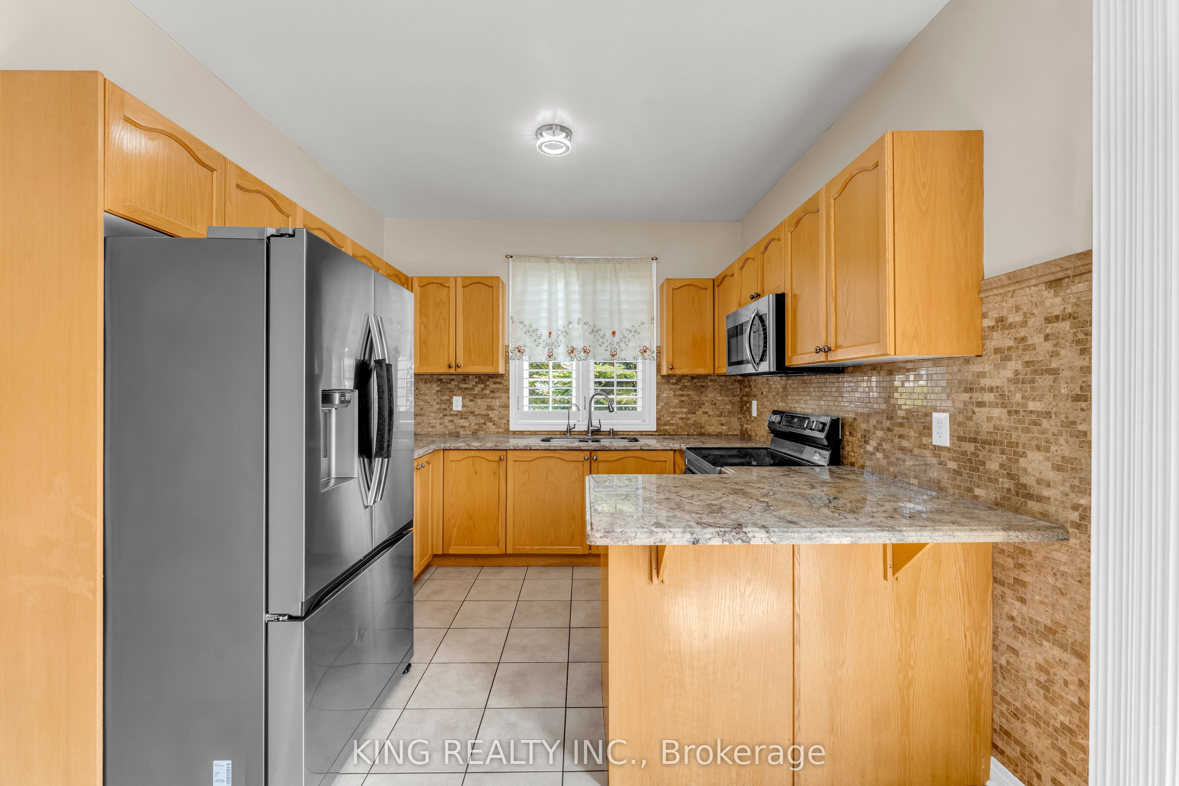 100 Pantomine Boulevard Property Photo 9