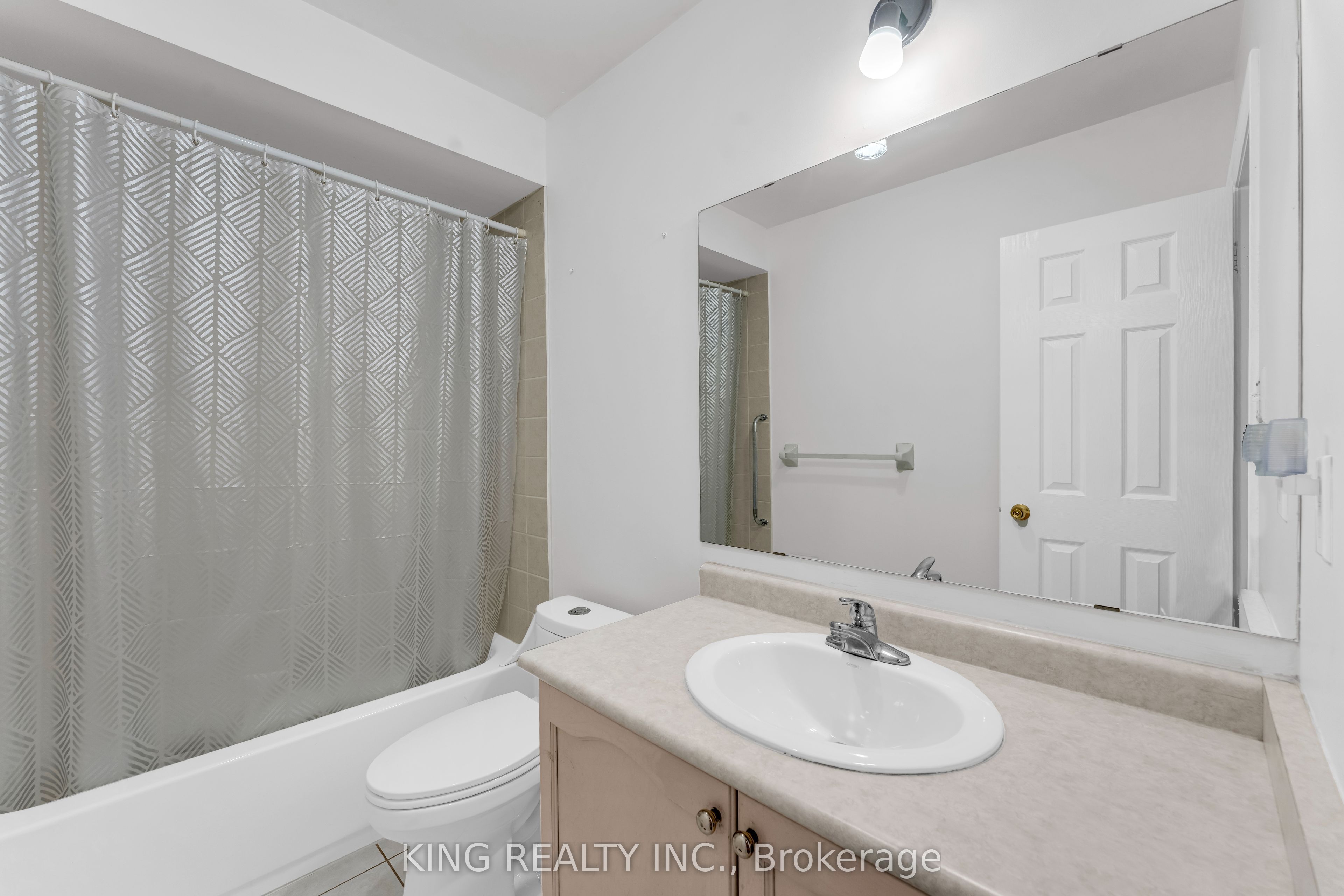 100 Pantomine Boulevard Property Photo 21