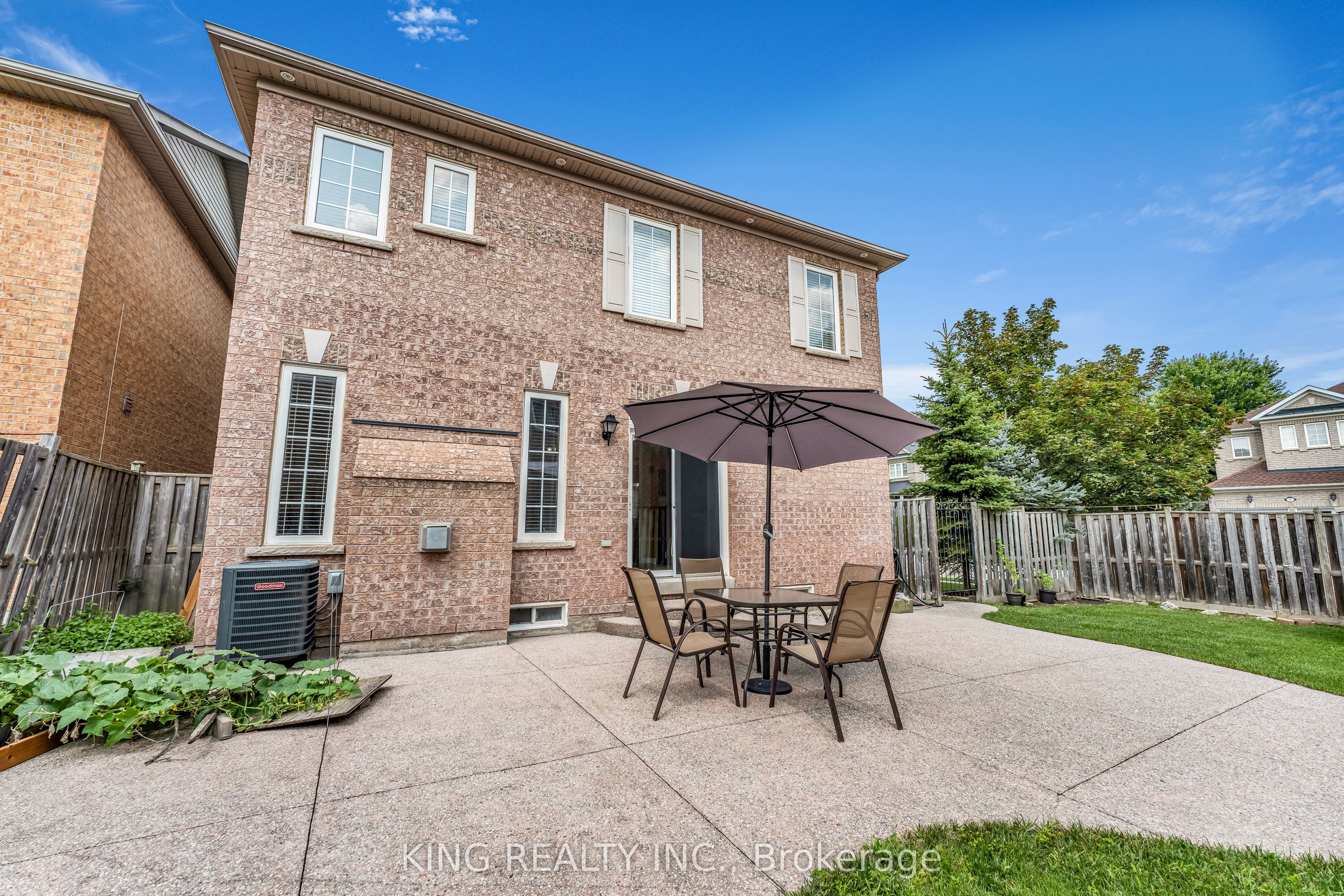 100 Pantomine Boulevard Property Photo 31