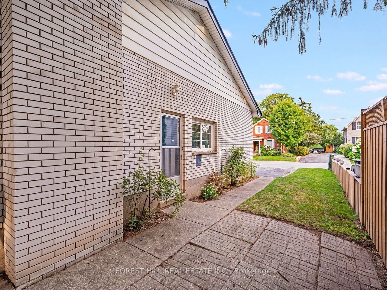 29 Mary Street Property Photo 27