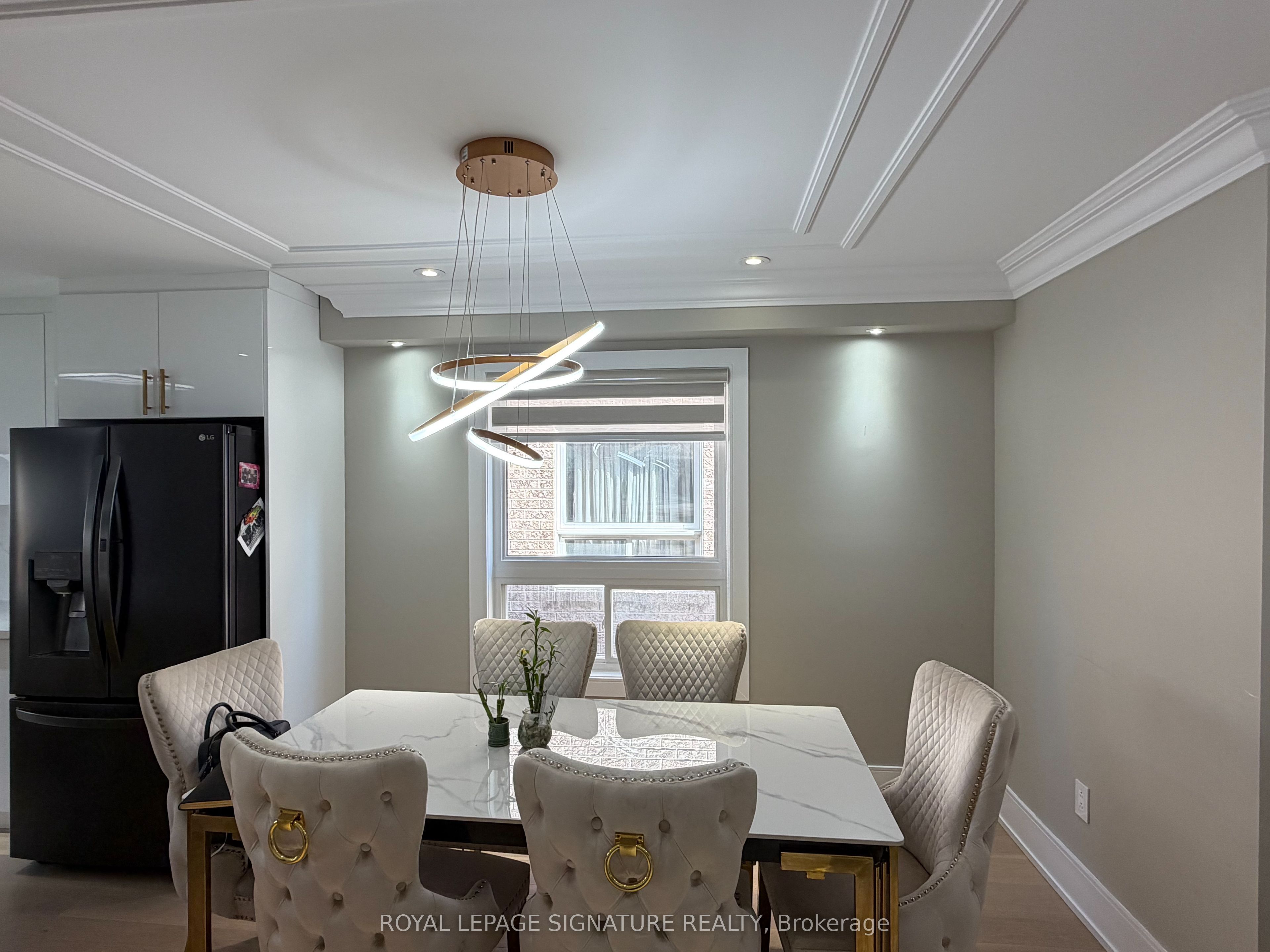 12 Ferncroft Place Property Photo 3