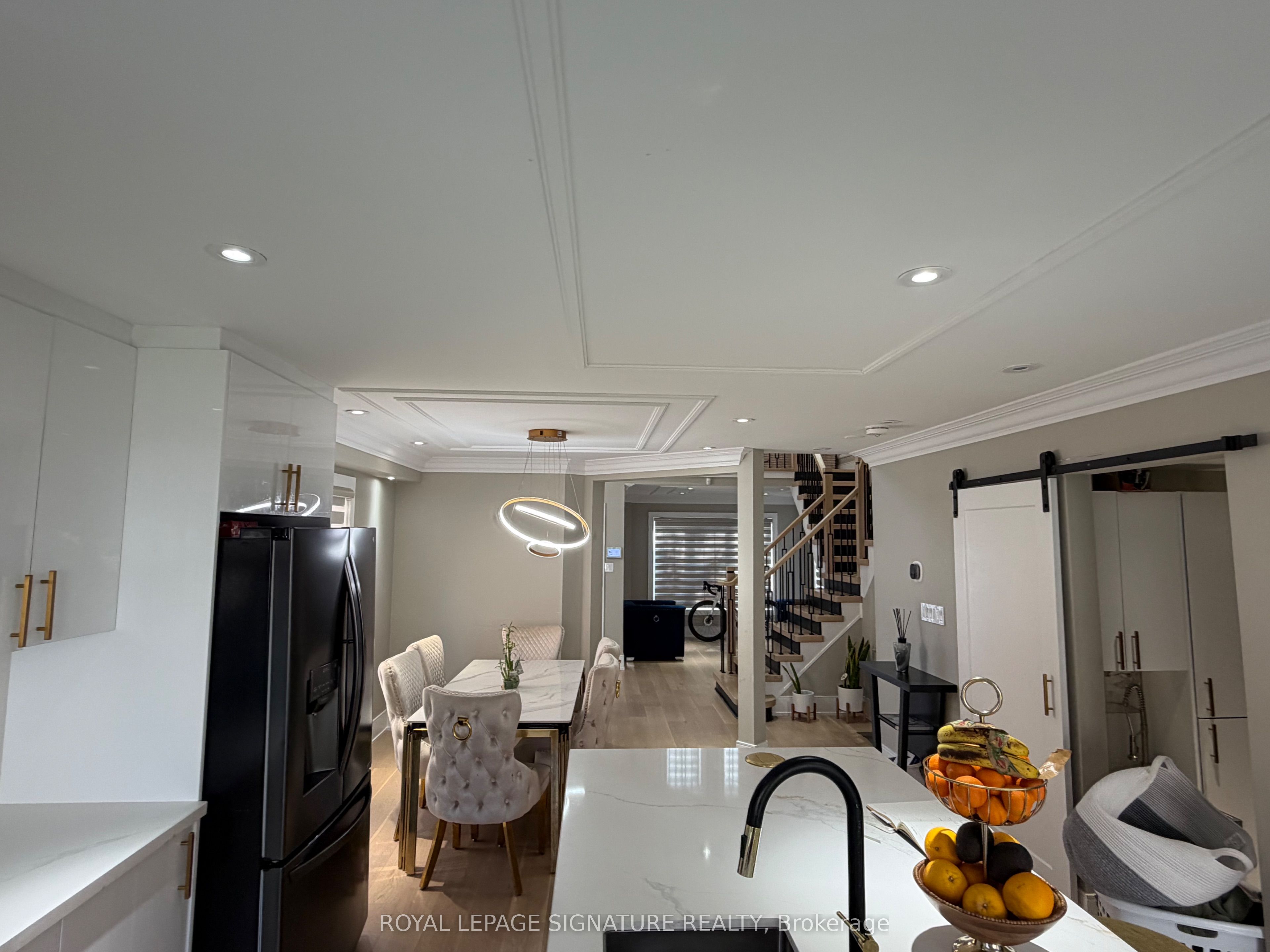 12 Ferncroft Place Property Photo 5