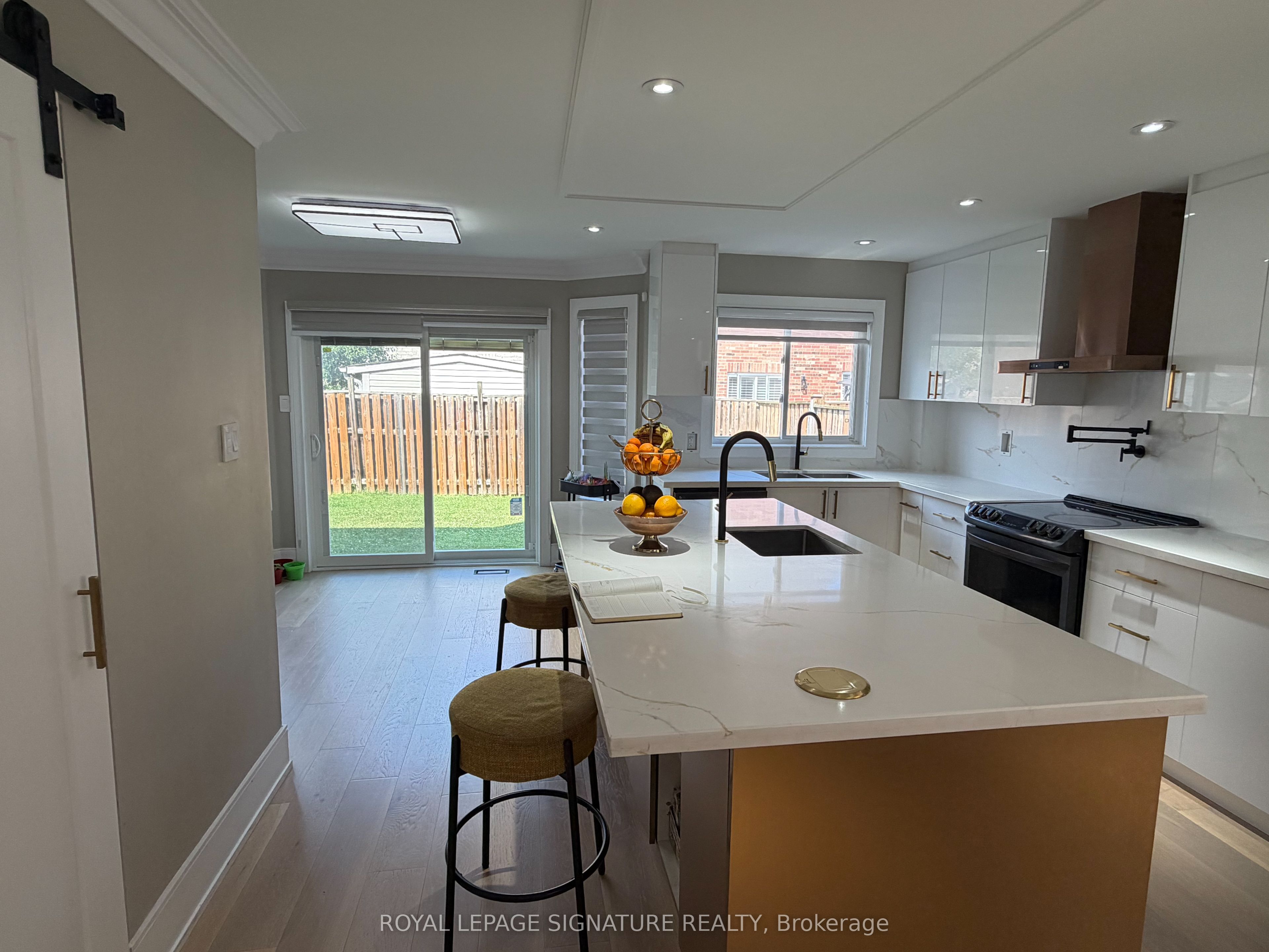 12 Ferncroft Place Property Photo 20