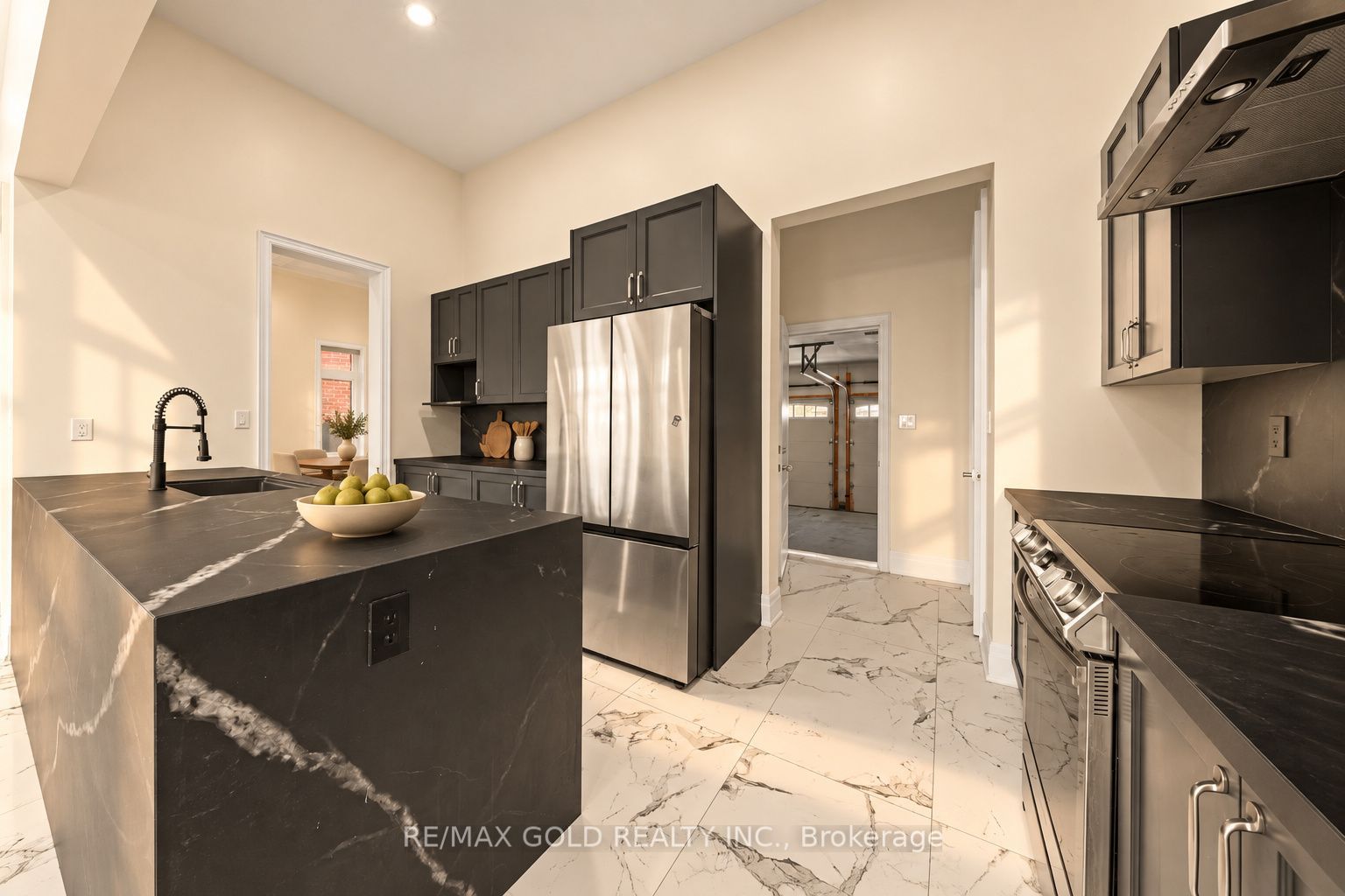 1199 Queens Plate Road E Property Photo 16