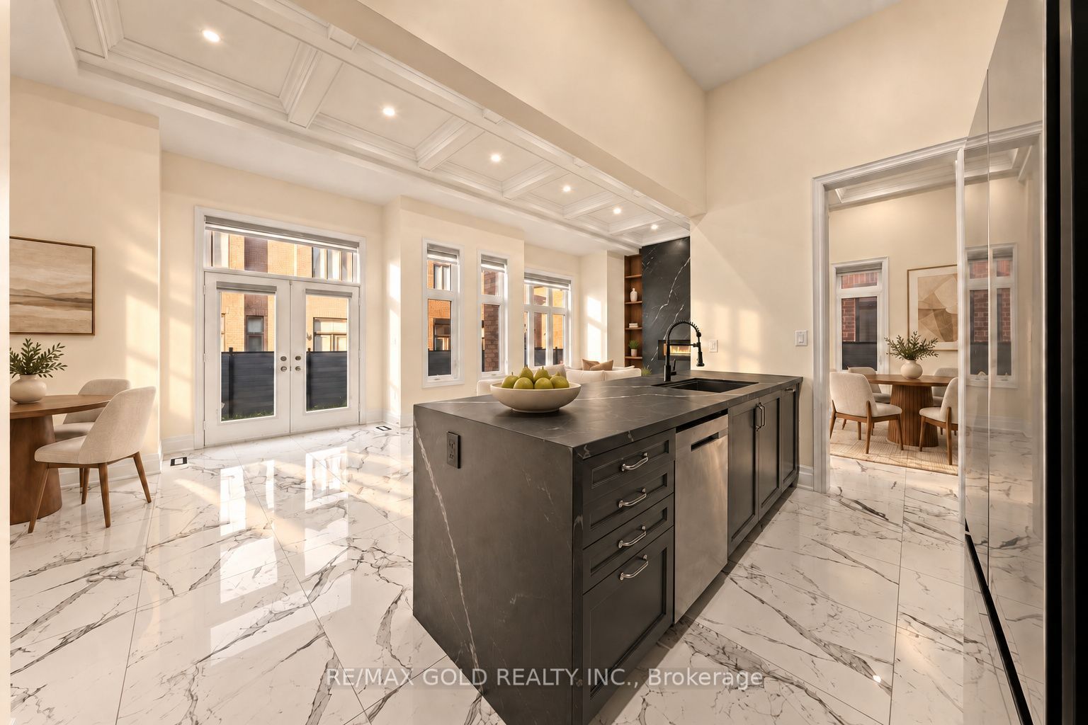 1199 Queens Plate Road E Property Photo 17