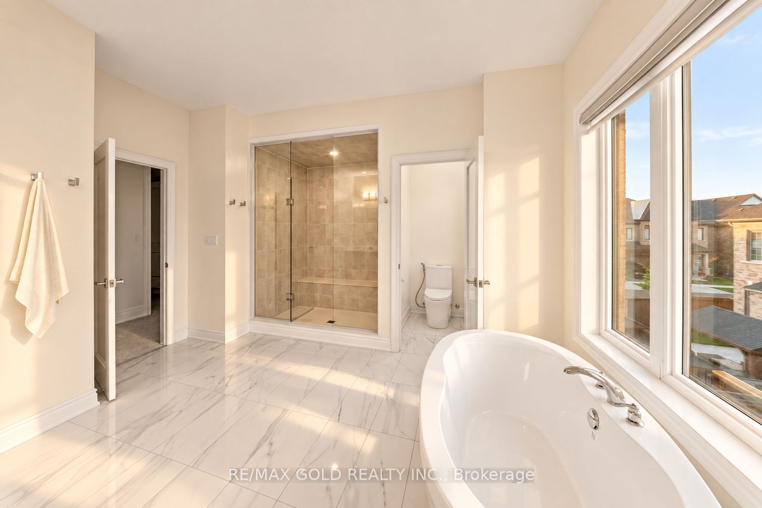 1199 Queens Plate Road E Property Photo 26