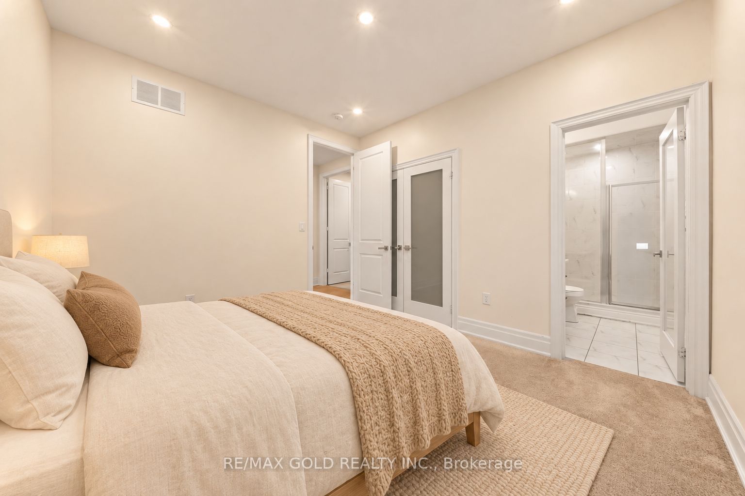 1199 Queens Plate Road E Property Photo 32