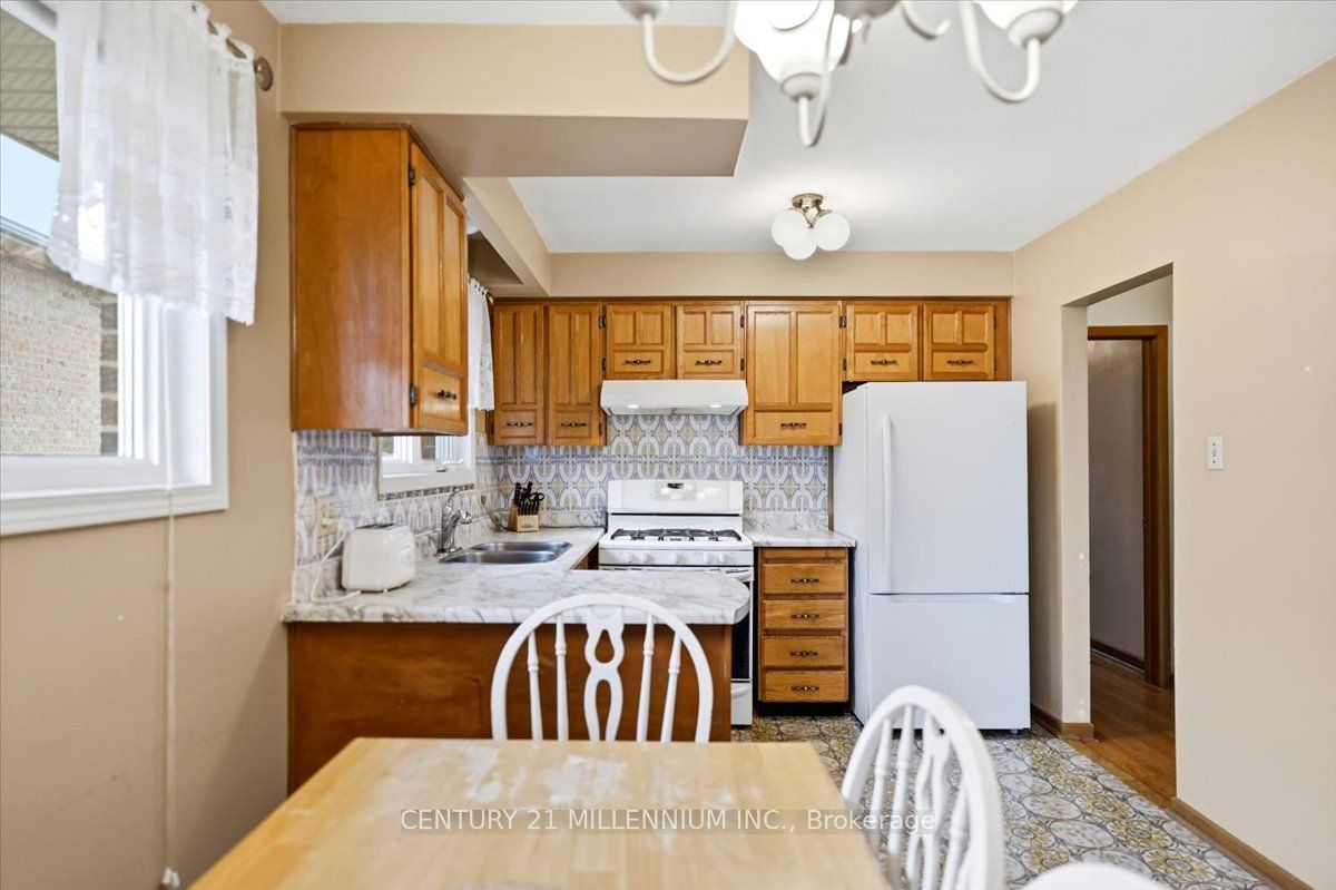 9 Cheryl Court Property Photo 7