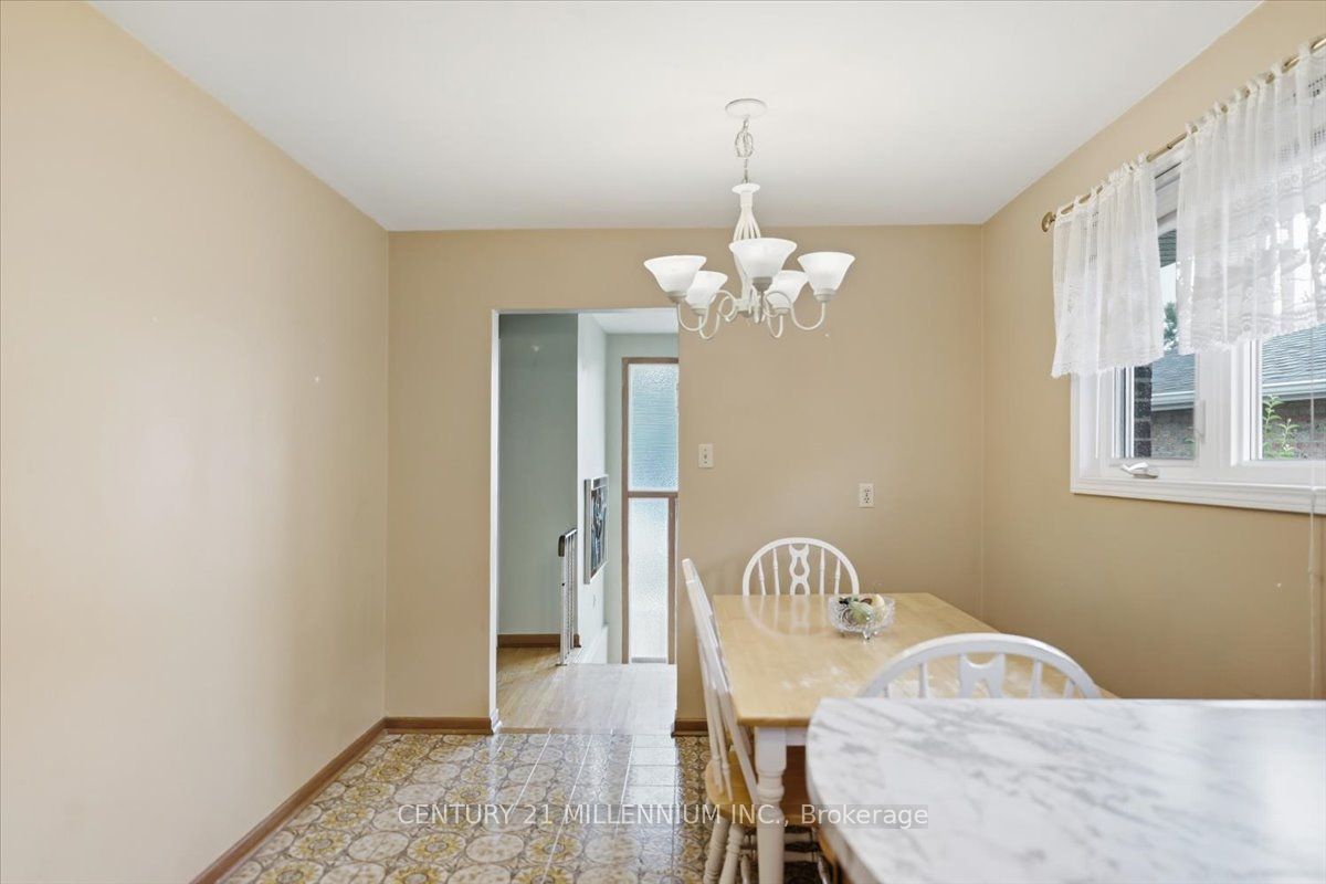 9 Cheryl Court Property Photo 8