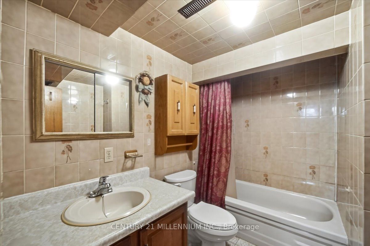 9 Cheryl Court Property Photo 17