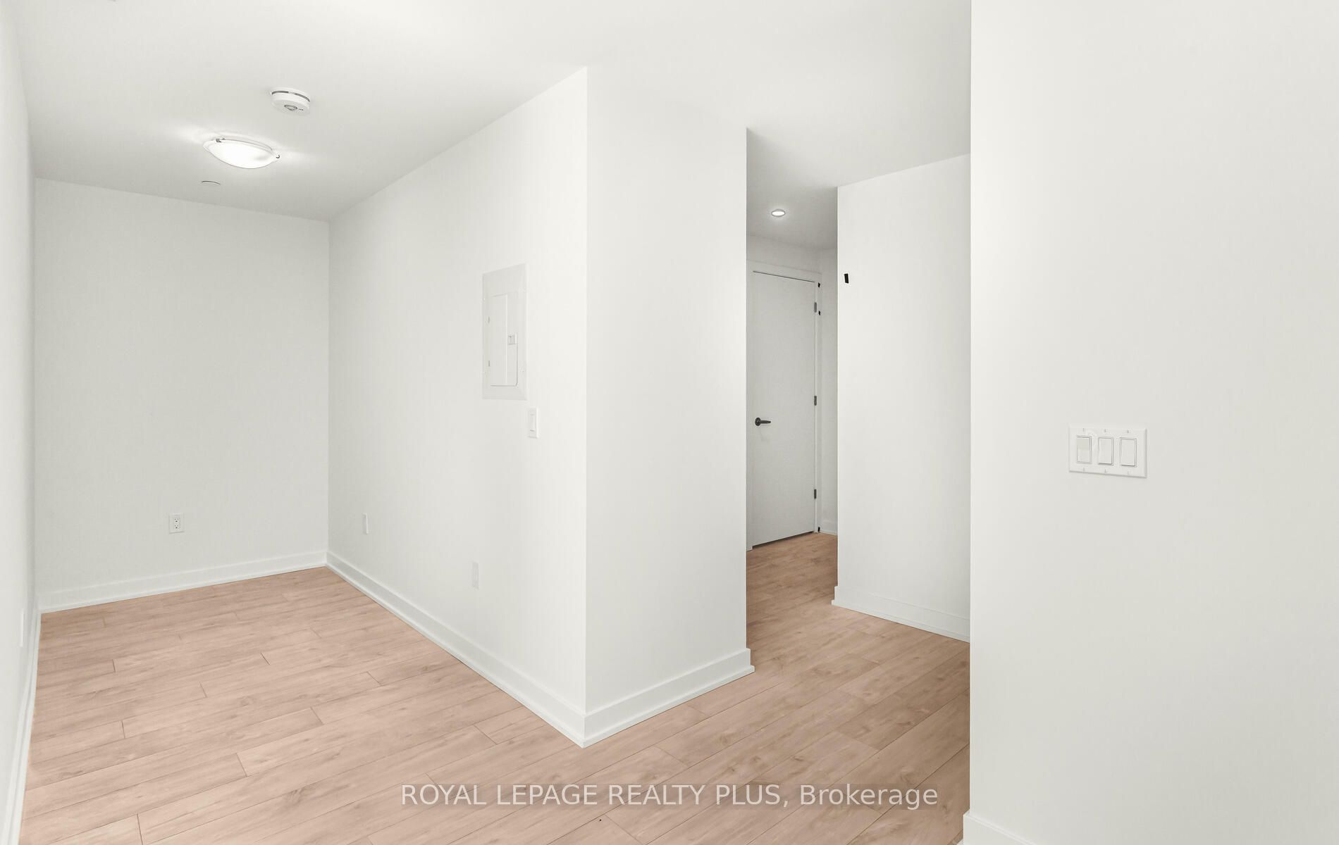 760 Whitlock Avenue 303 Property Photo 10