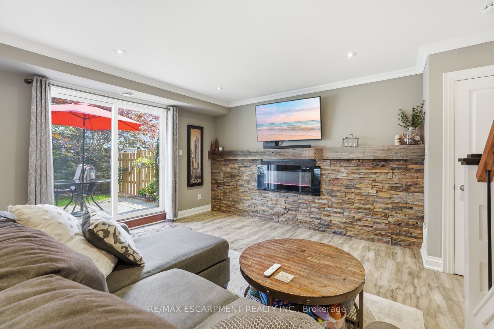 469 Claridge Road 6 Property Photo 12