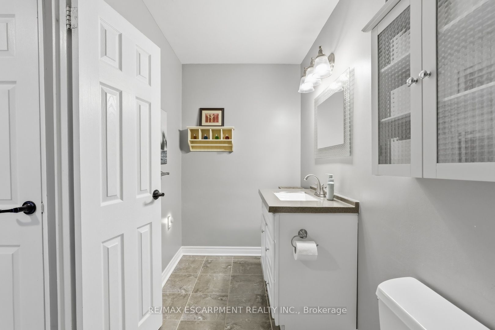 469 Claridge Road 6 Property Photo 24