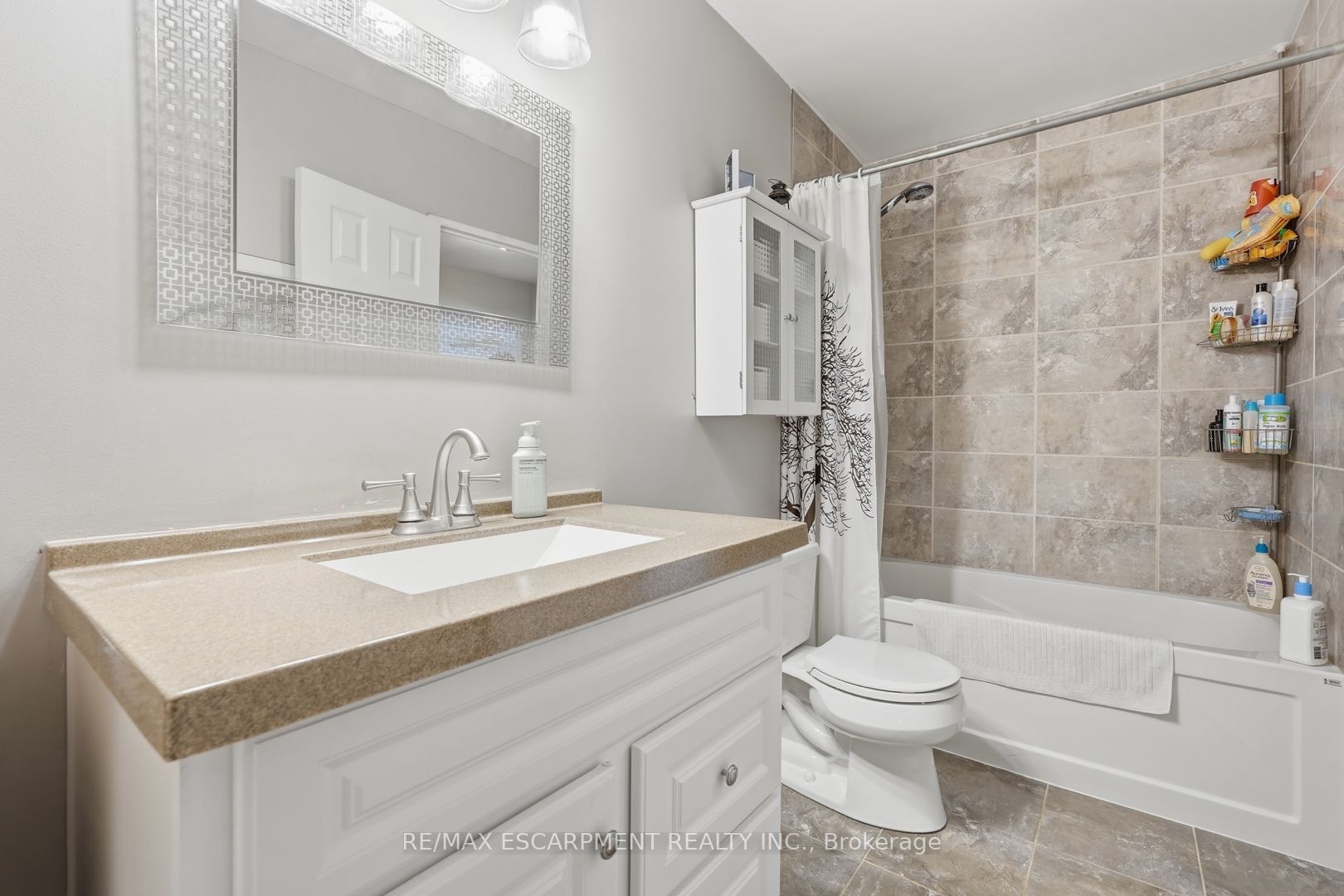 469 Claridge Road 6 Property Photo 25