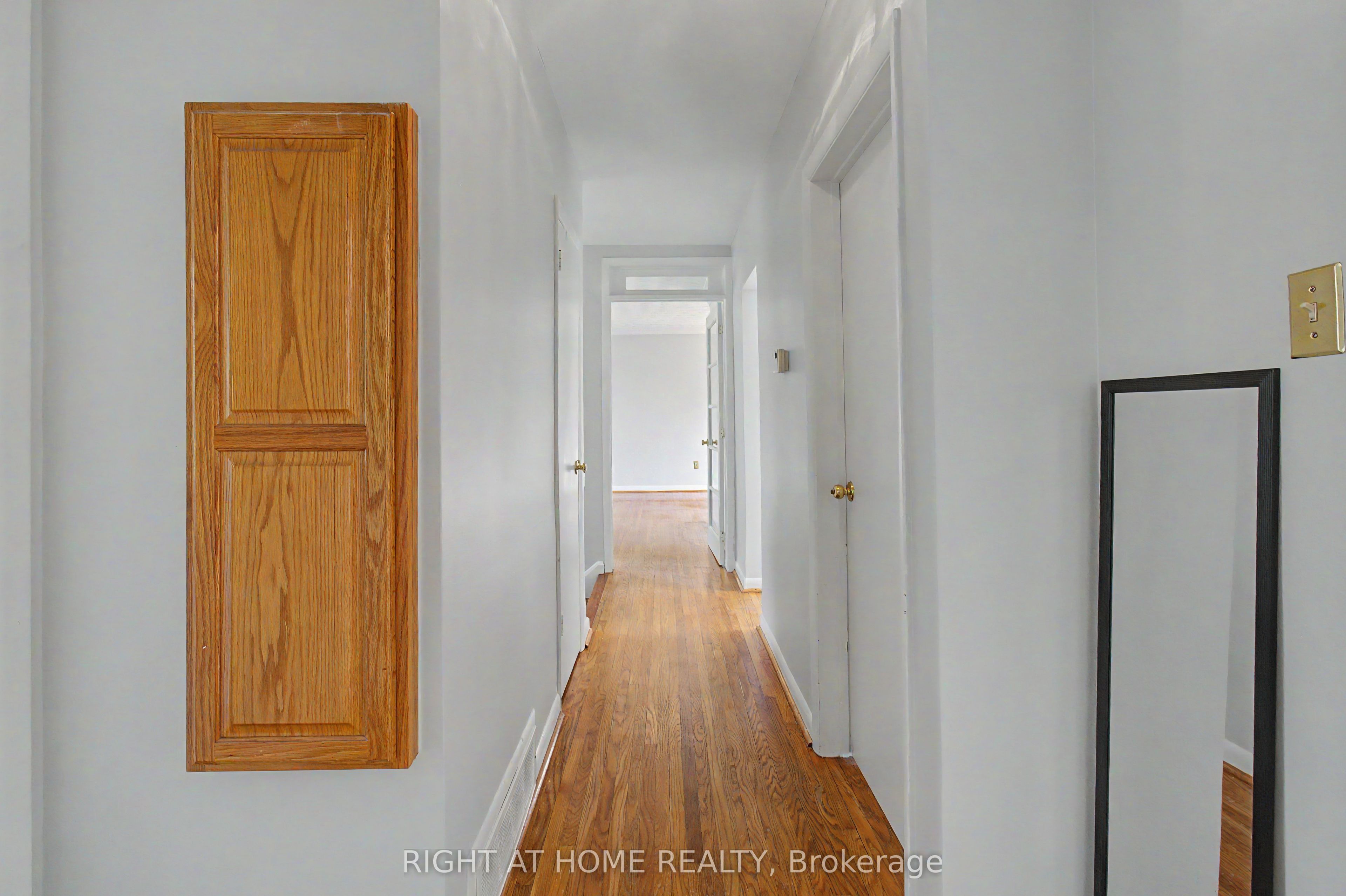 426 Seaton Drive Upper Property Photo 10