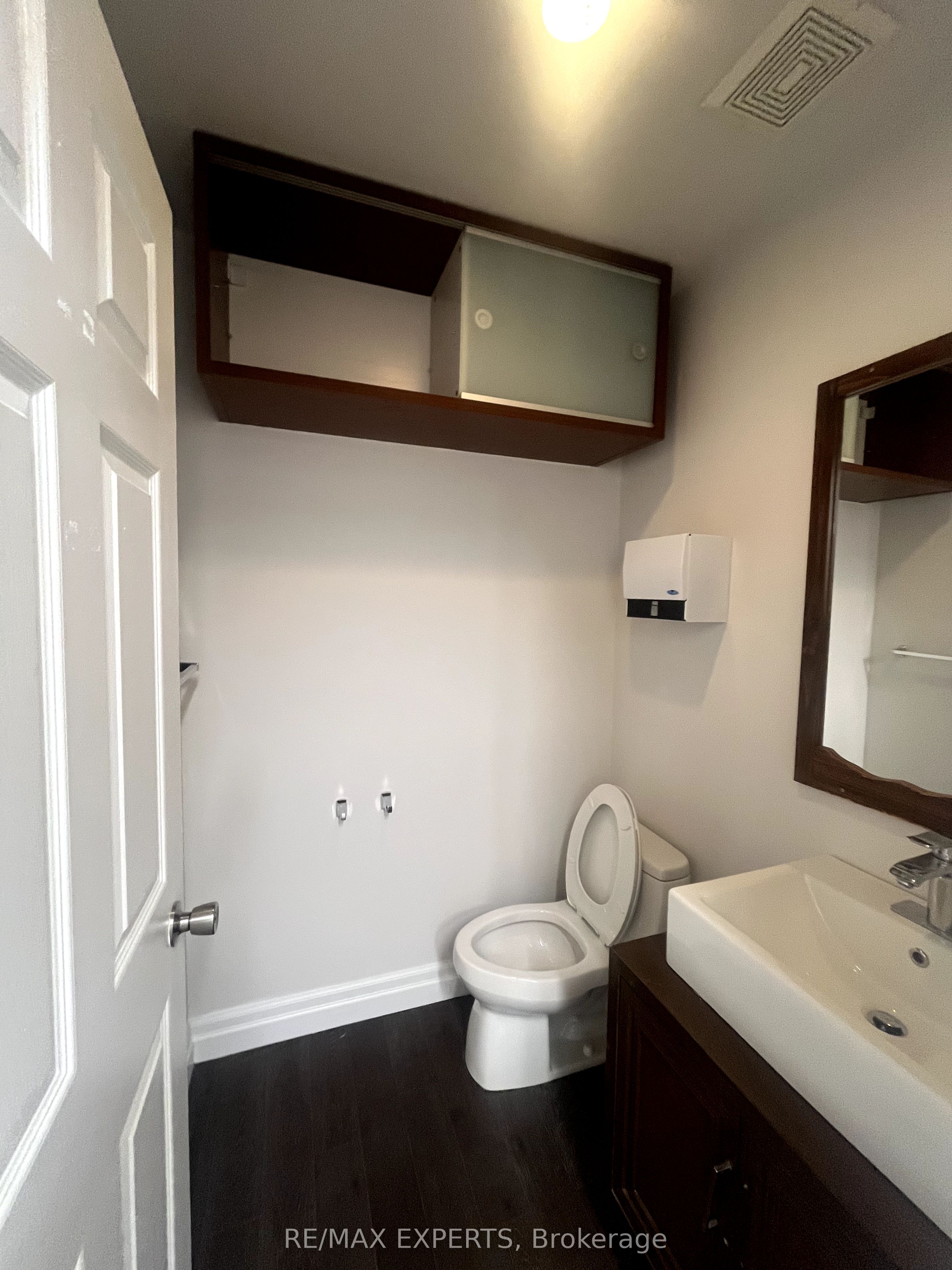 14 Steinway Boulevard 6 Property Photo 5
