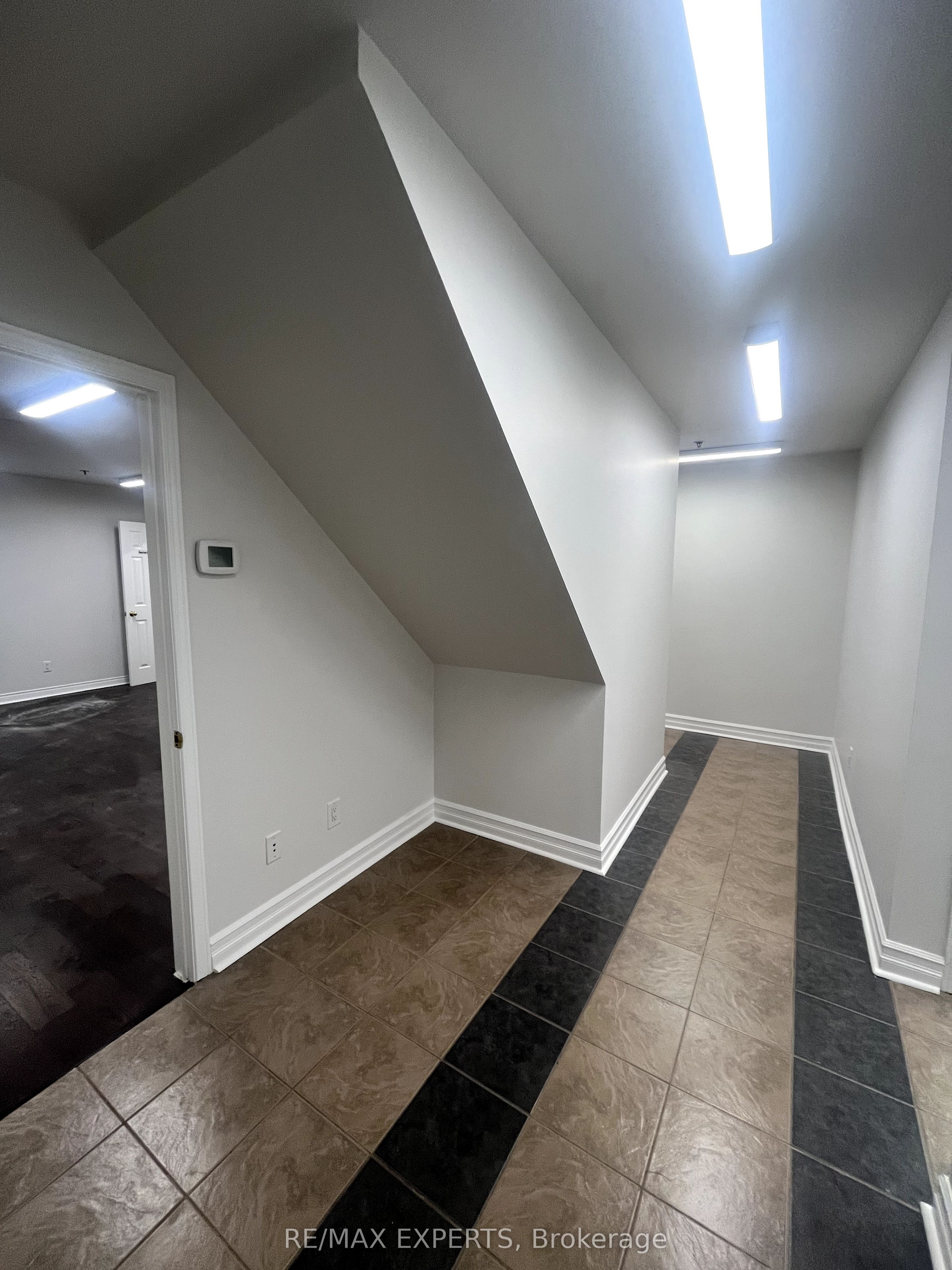 14 Steinway Boulevard 6 Property Photo 6