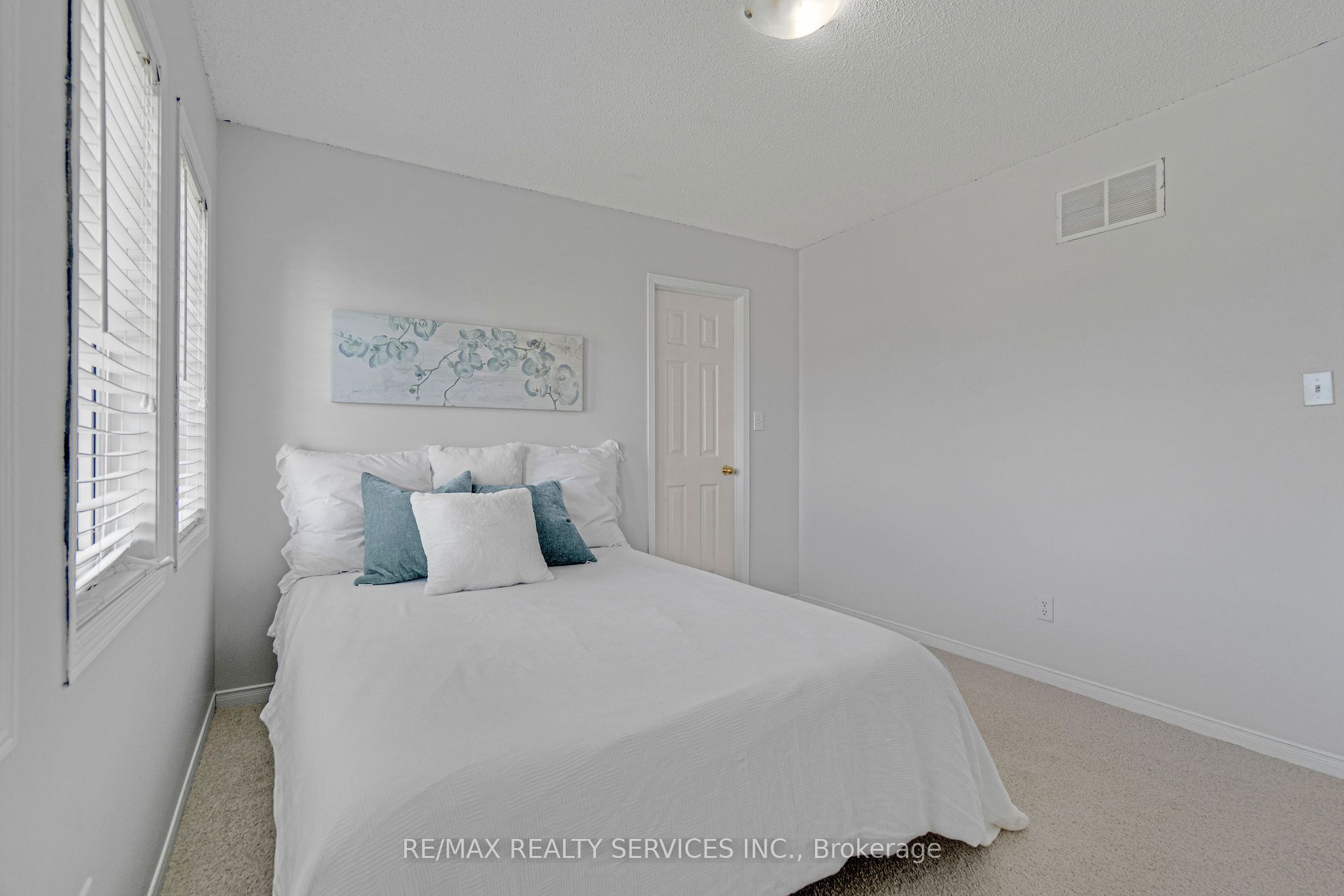 7419 Black Walnut Trail Property Photo 32