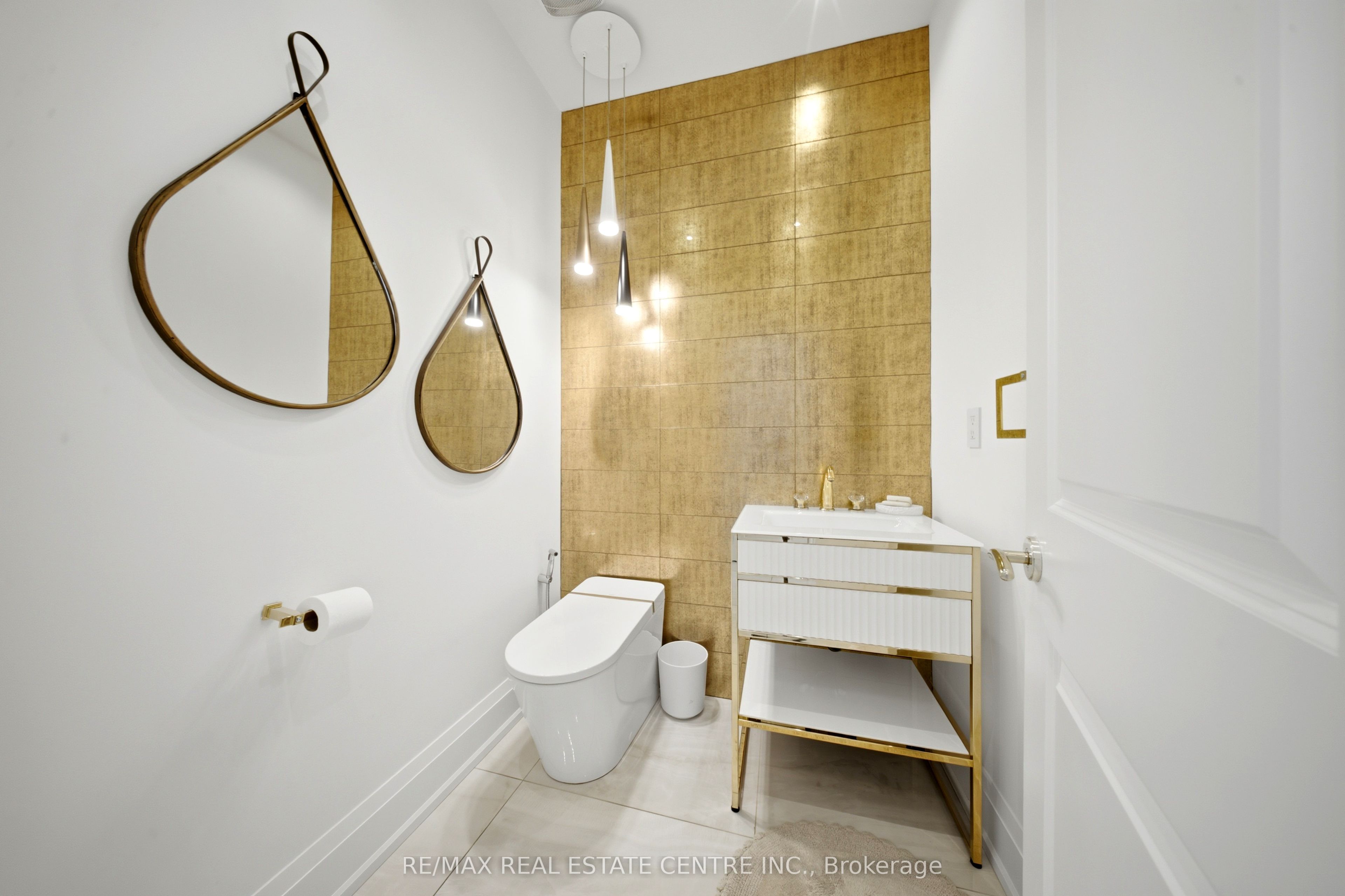 567 Bridgeview Road Property Photo 10