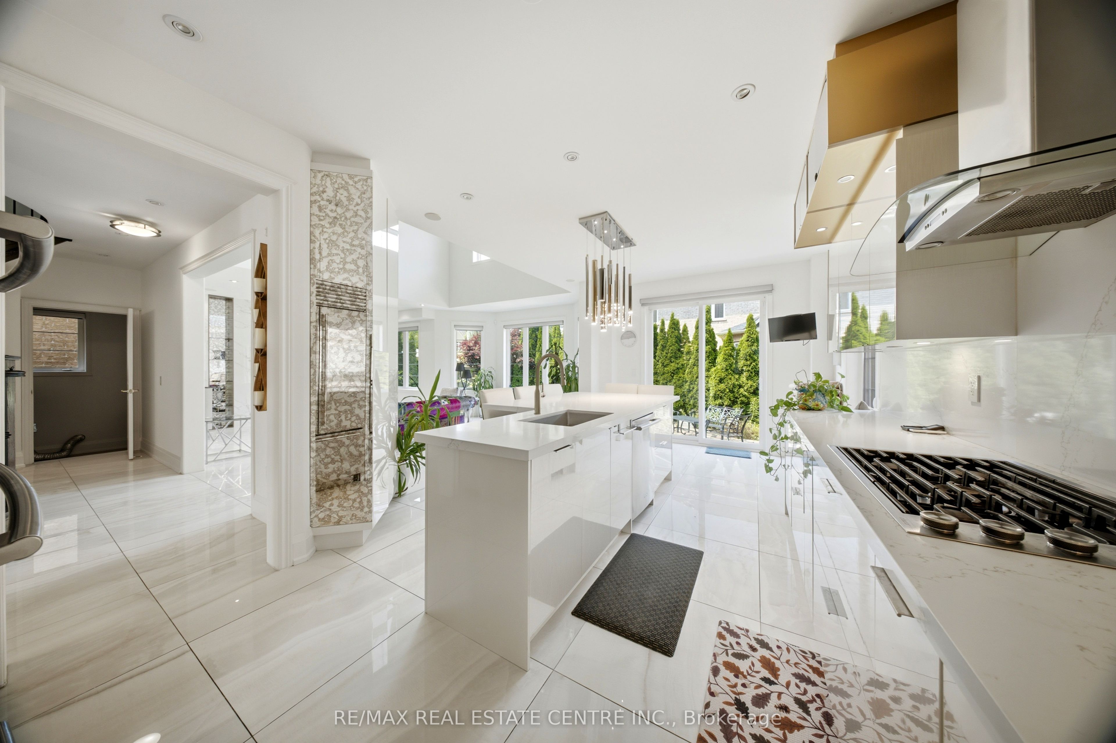 567 Bridgeview Road Property Photo 12